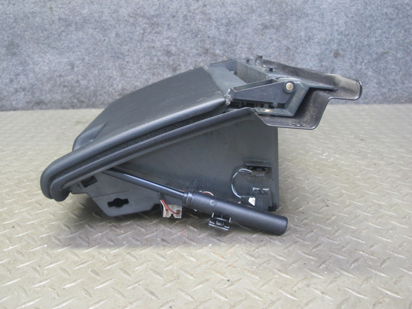 2002-2004 Porsche Boxster 986 Dash Glove Box Door Storage Compartment Black