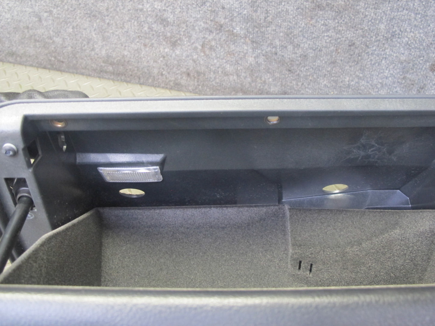 2002-2004 Porsche Boxster 986 Dash Glove Box Door Storage Compartment Black