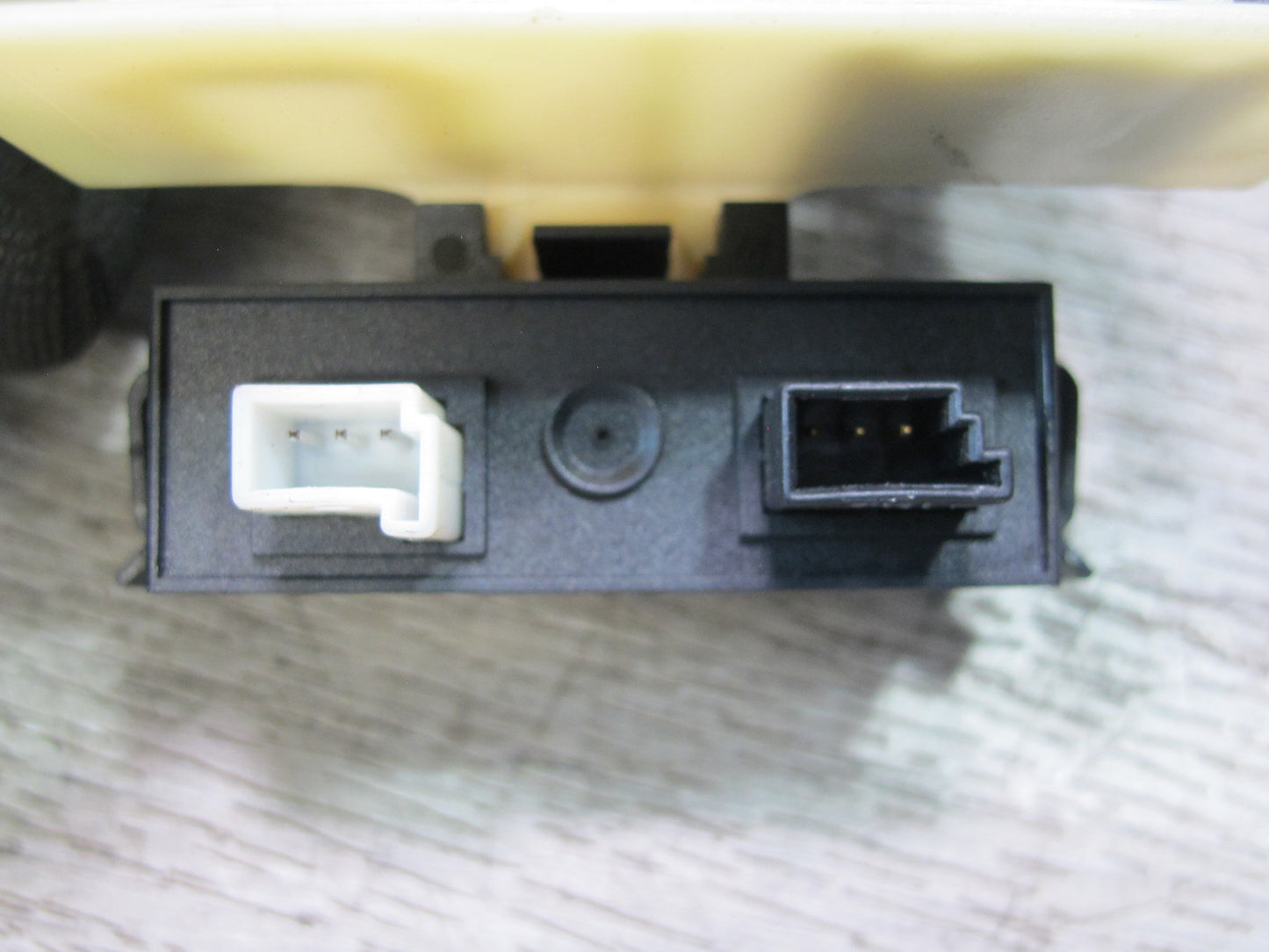 96-99 BMW E36 3-SERIES Transmitter Receiver Module w Relay & Holder Bracket OEM
