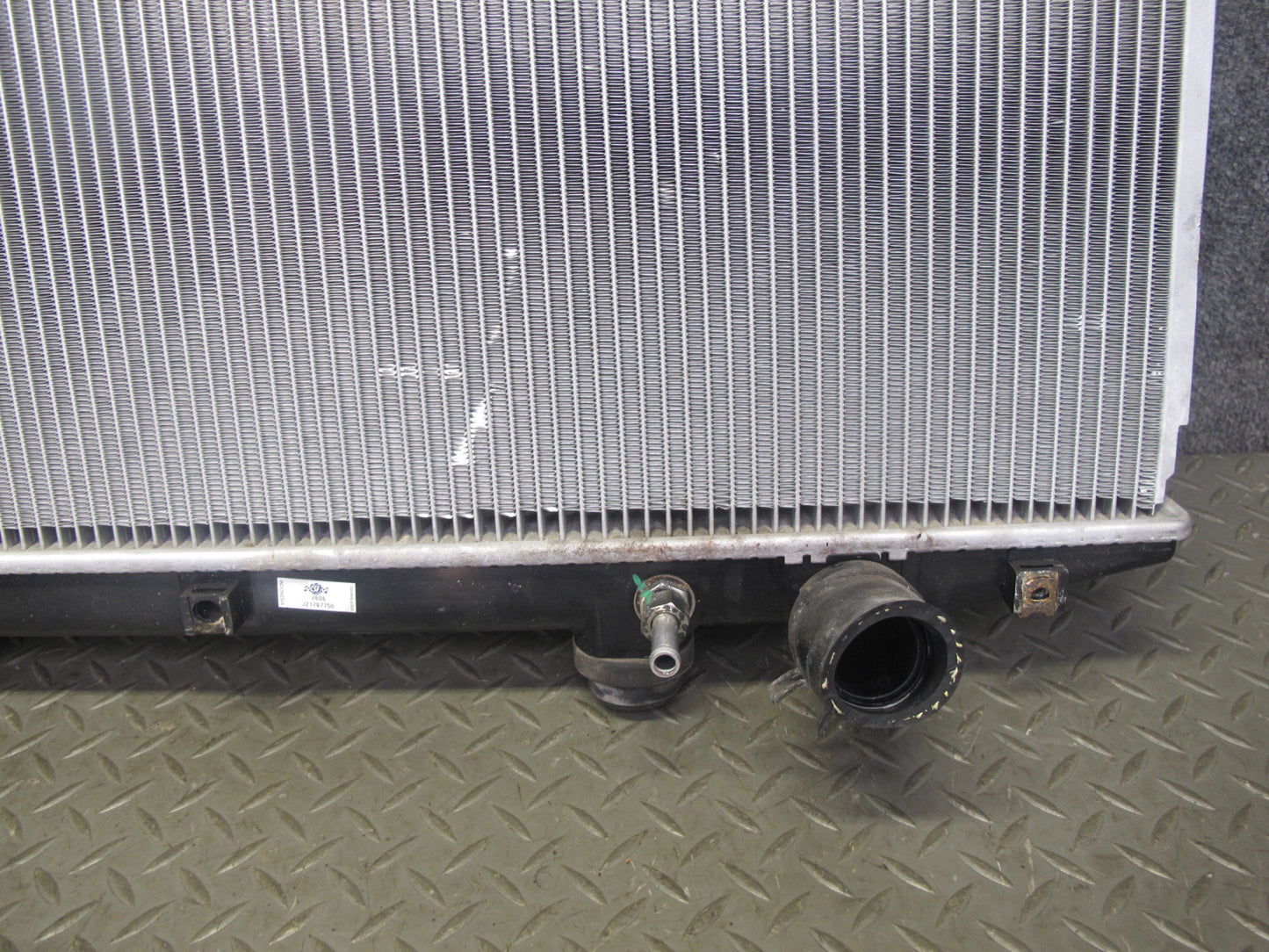 98-05 Lexus JZS160L GS400 GS300 Engine Cooling Radiator CSF 2606