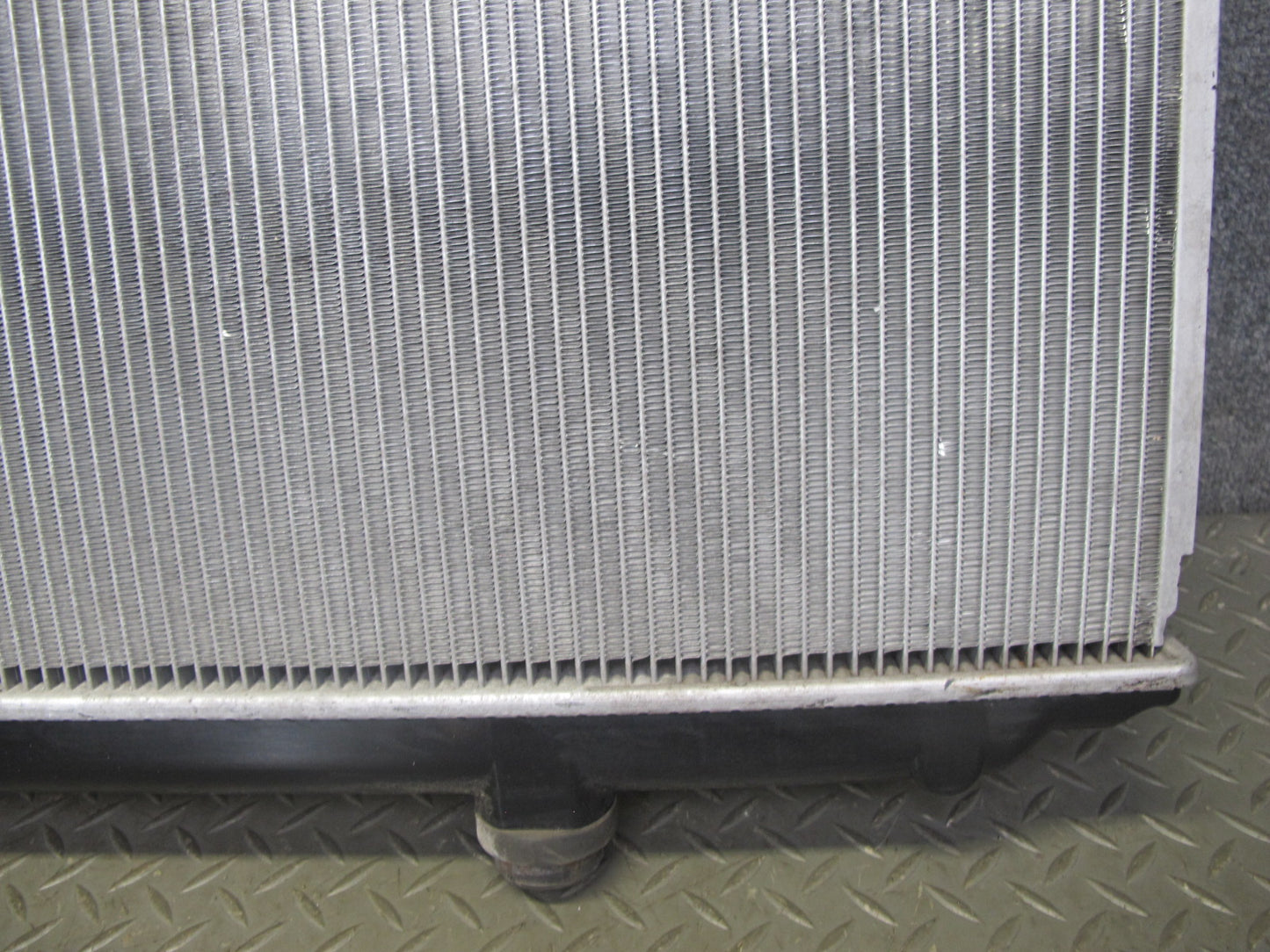 98-05 Lexus JZS160L GS400 GS300 Engine Cooling Radiator CSF 2606