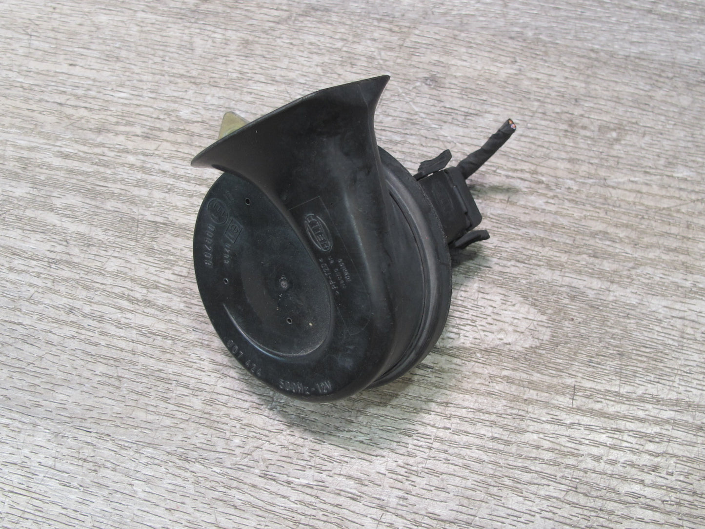 93-99 BMW E36 3-SERIES Set of 2 High & Low Tone Note Pitch Horn Signal OEM