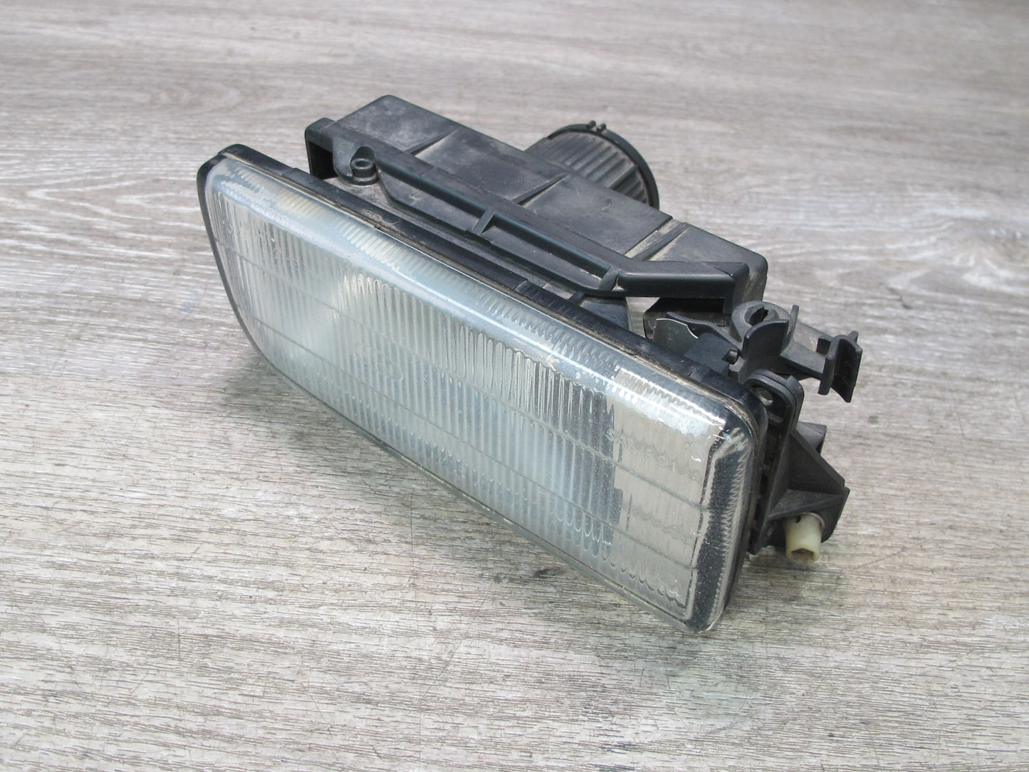 93-99 BMW E36 3-SERIES Front Right Fog Light Lamp Assembly OEM