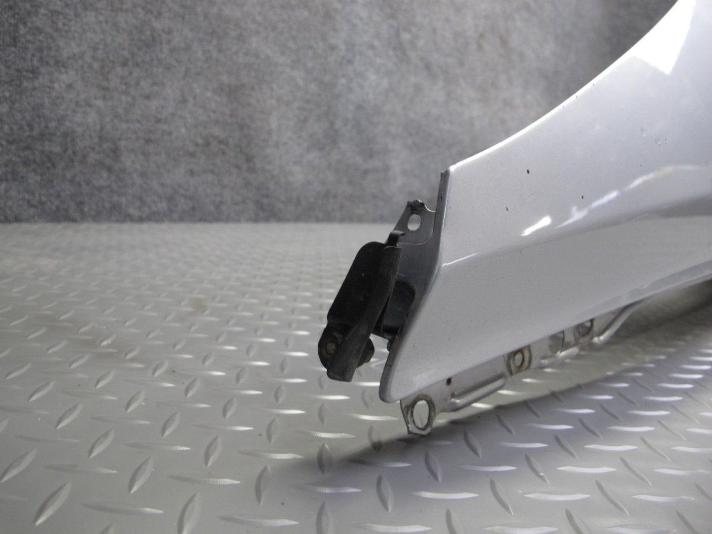 00-09 Honda S2000 Front Right Fender Shell Cover Panel Sebring Silver OEM