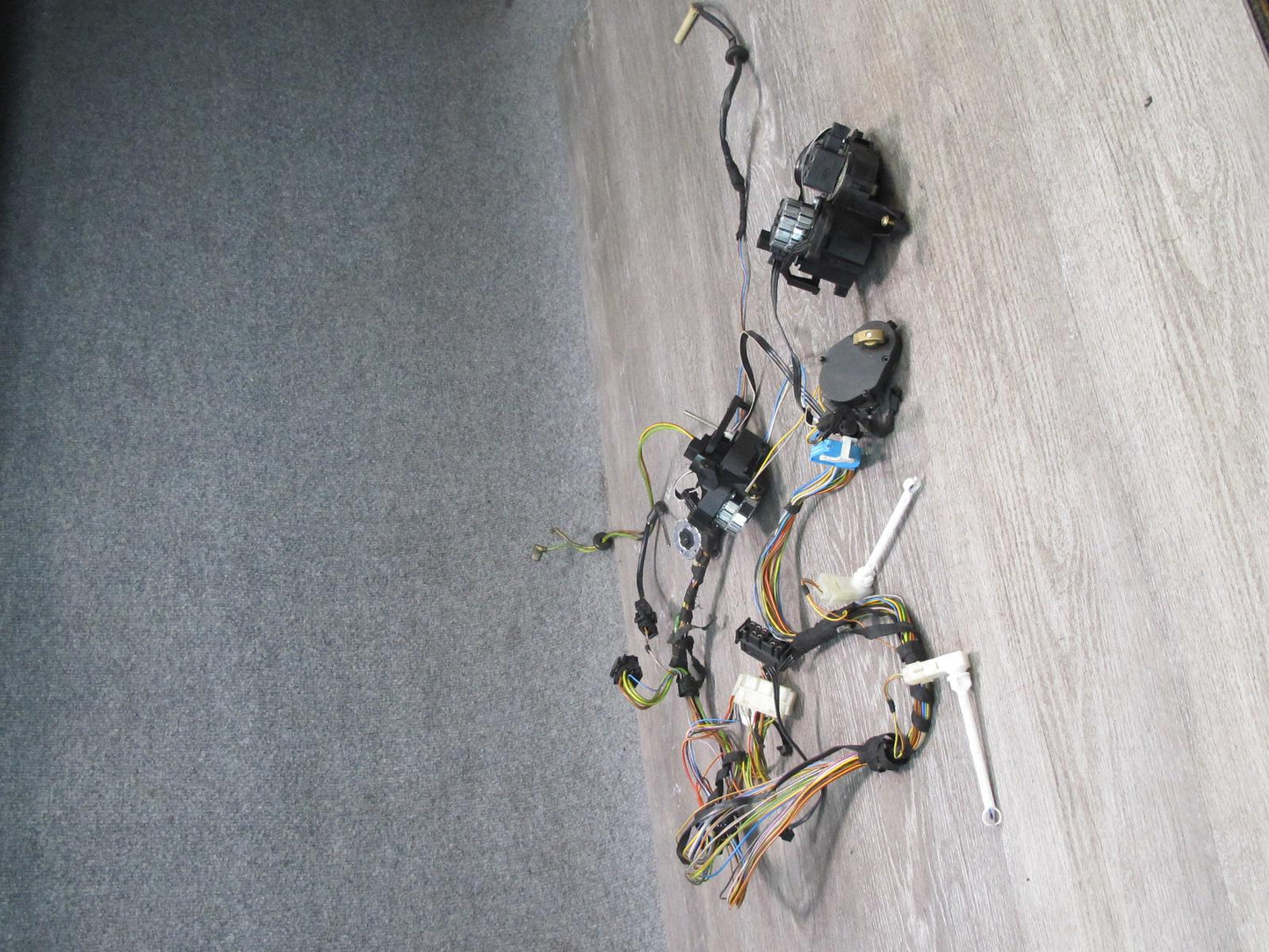 96-99 BMW E36 3-SERIES A/C Heater Flap Door Actuator Motor Wiring Set OEM