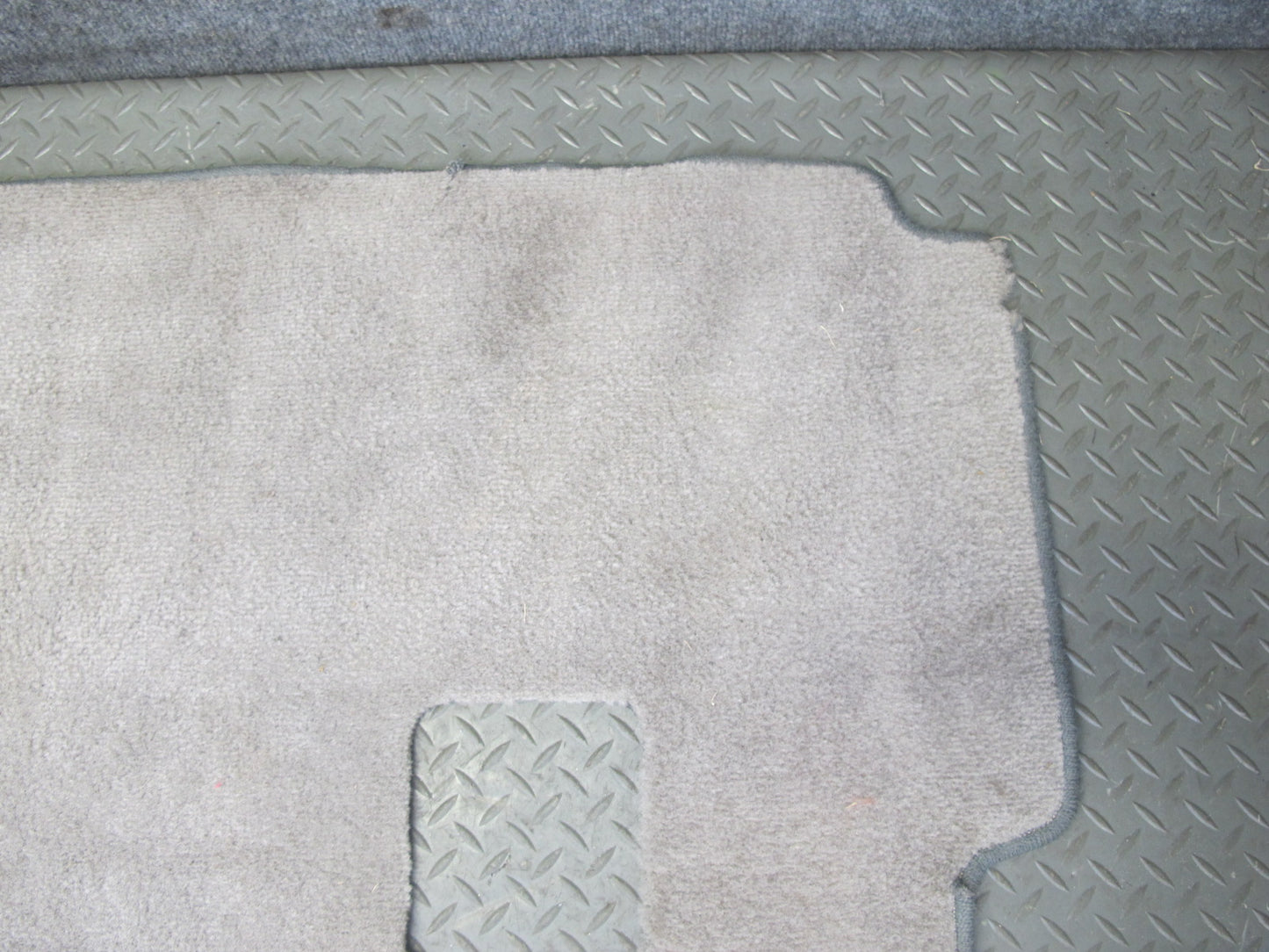 2003-2007 Lexus UZJ100L LX470 Rear Trunk Floor Cargo MAT Carpet Cover