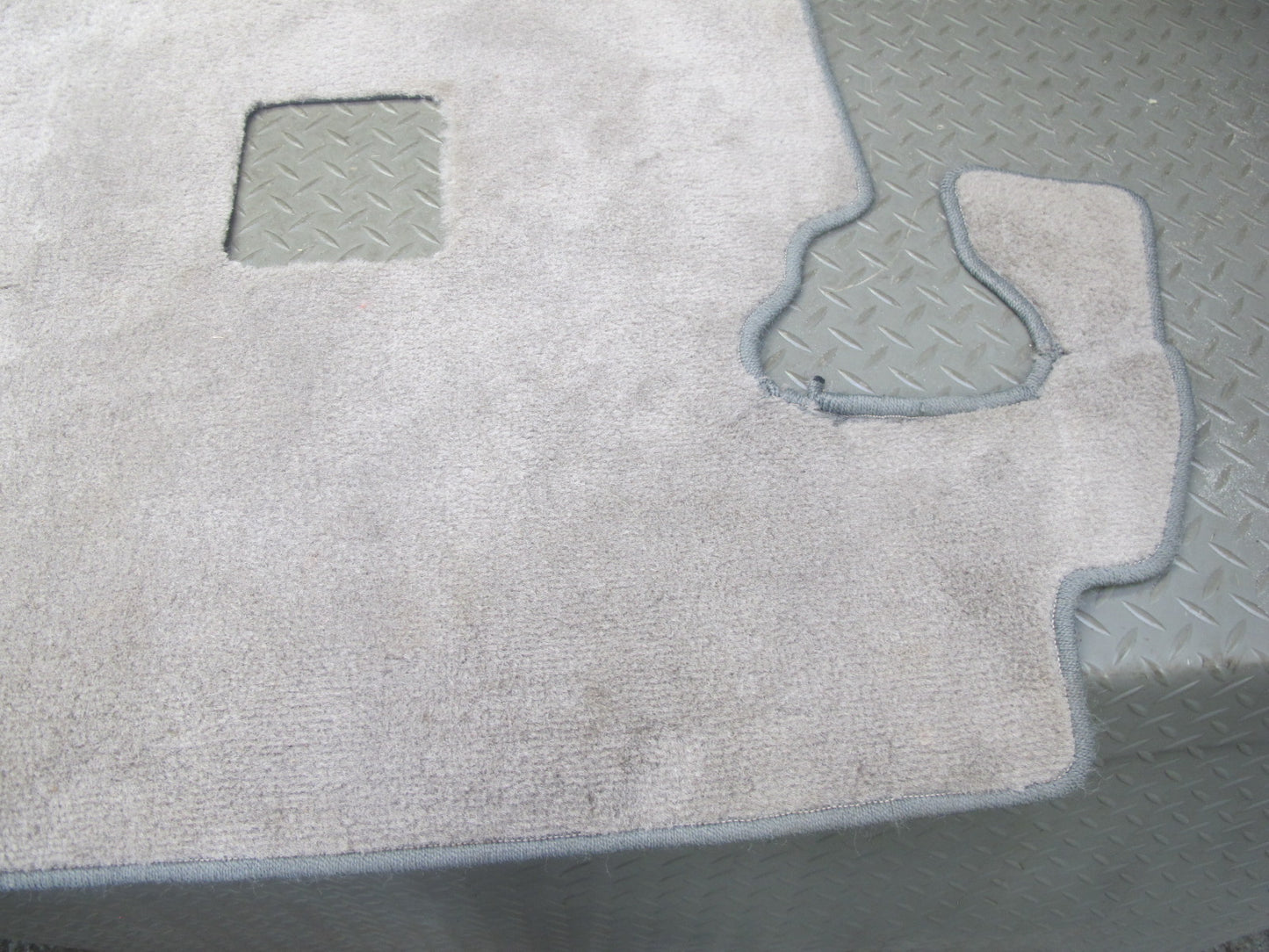 2003-2007 Lexus UZJ100L LX470 Rear Trunk Floor Cargo MAT Carpet Cover