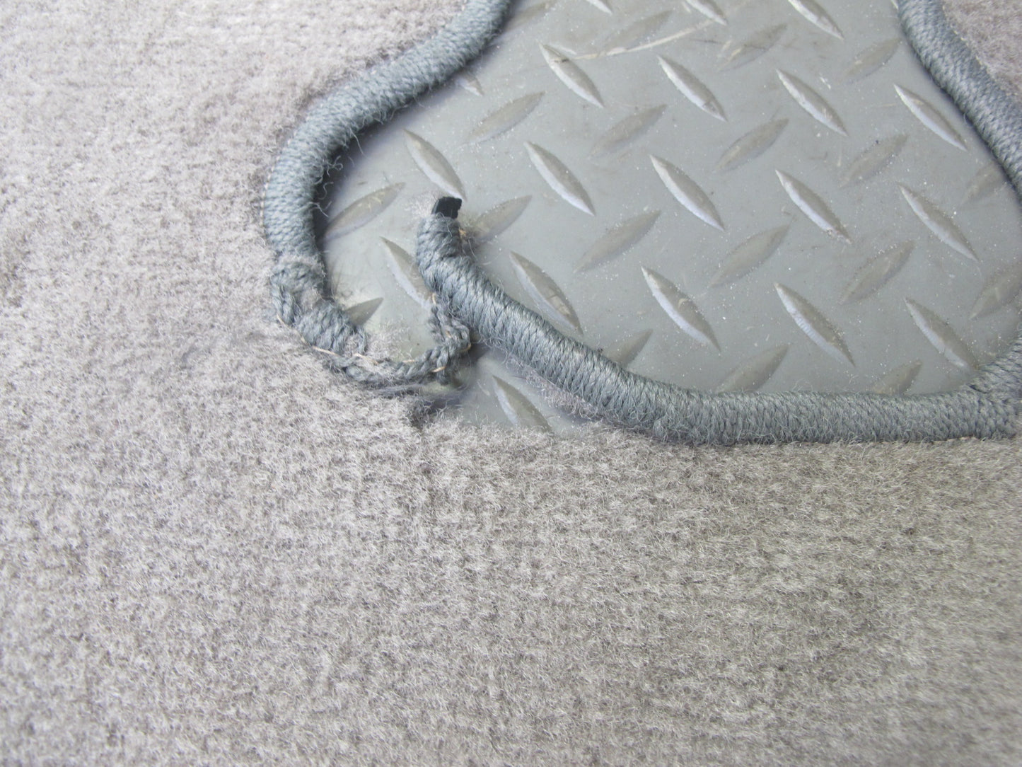 2003-2007 Lexus UZJ100L LX470 Rear Trunk Floor Cargo MAT Carpet Cover
