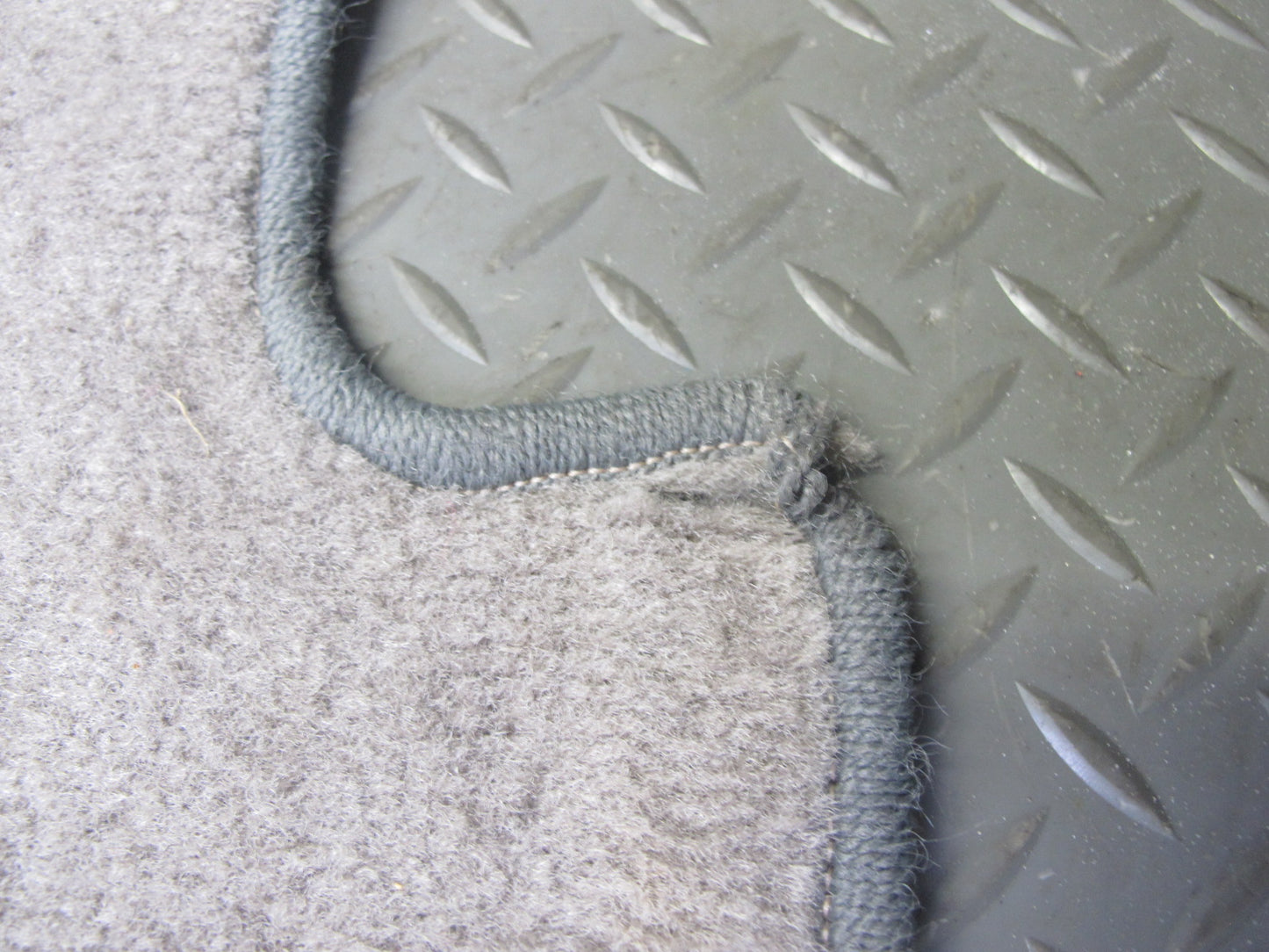 2003-2007 Lexus UZJ100L LX470 Rear Trunk Floor Cargo MAT Carpet Cover