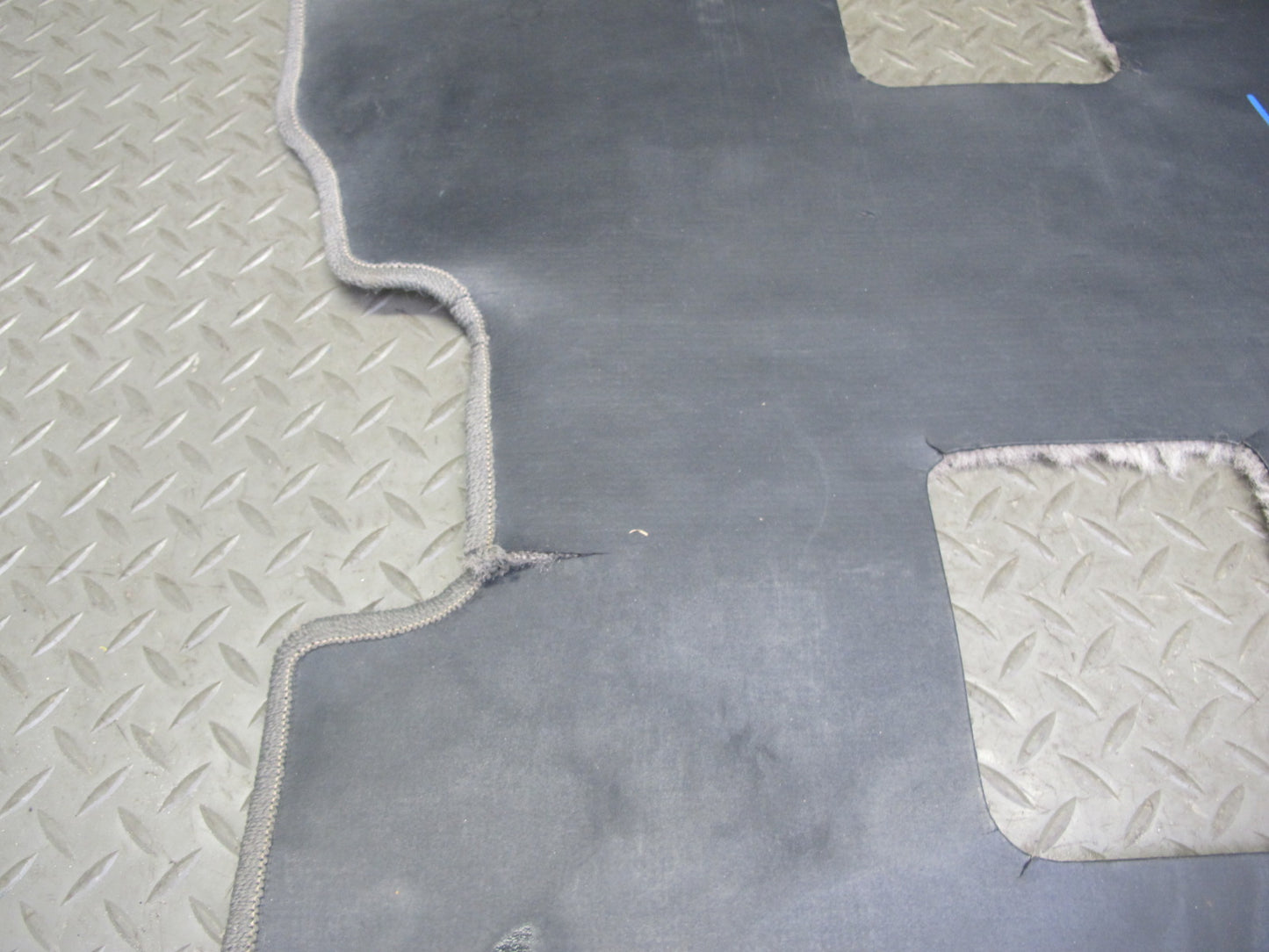 2003-2007 Lexus UZJ100L LX470 Rear Trunk Floor Cargo MAT Carpet Cover