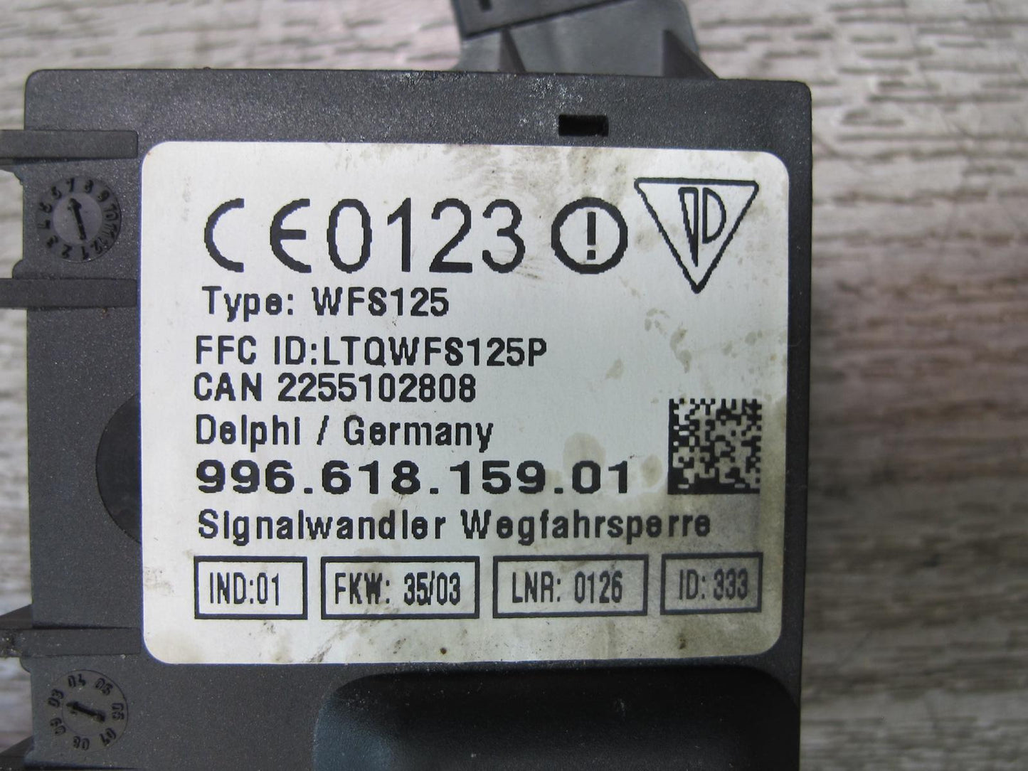 2000-2004 Porsche Boxster 986 Ignition Receiver Module Impedance Converter
