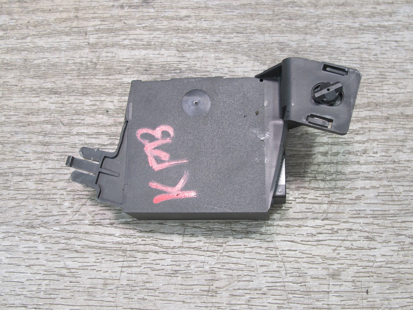2000-2004 Porsche Boxster 986 Ignition Receiver Module Impedance Converter