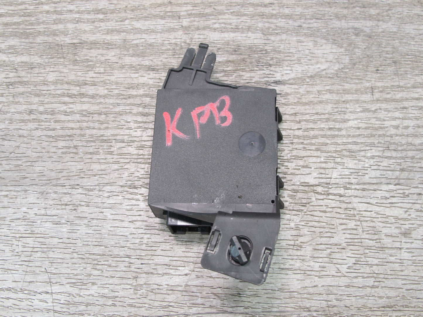 2000-2004 Porsche Boxster 986 Ignition Receiver Module Impedance Converter
