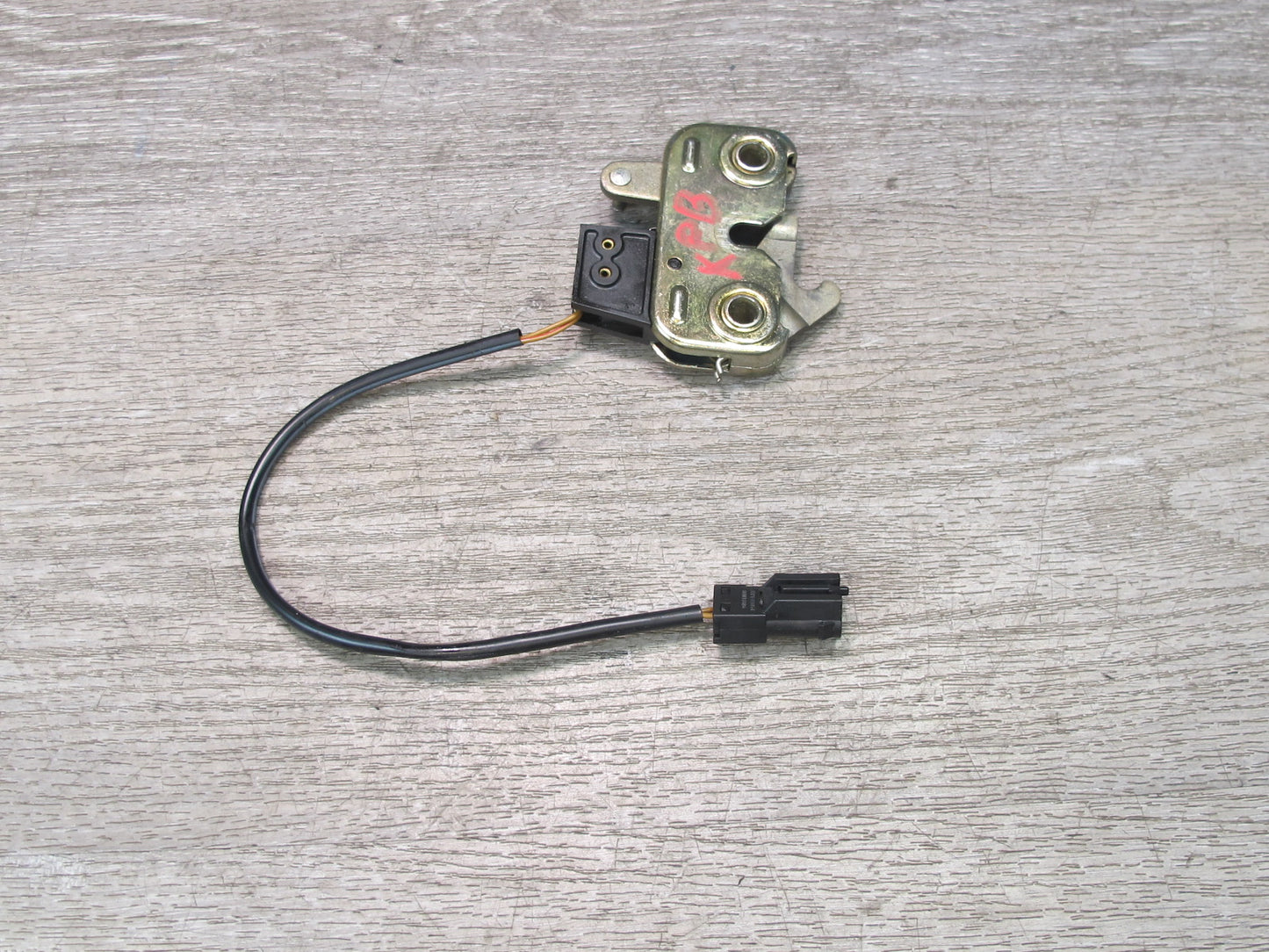 1997-2004 Porsche Boxster 986 Rear Trunk Lid Lock Latch 98651205302