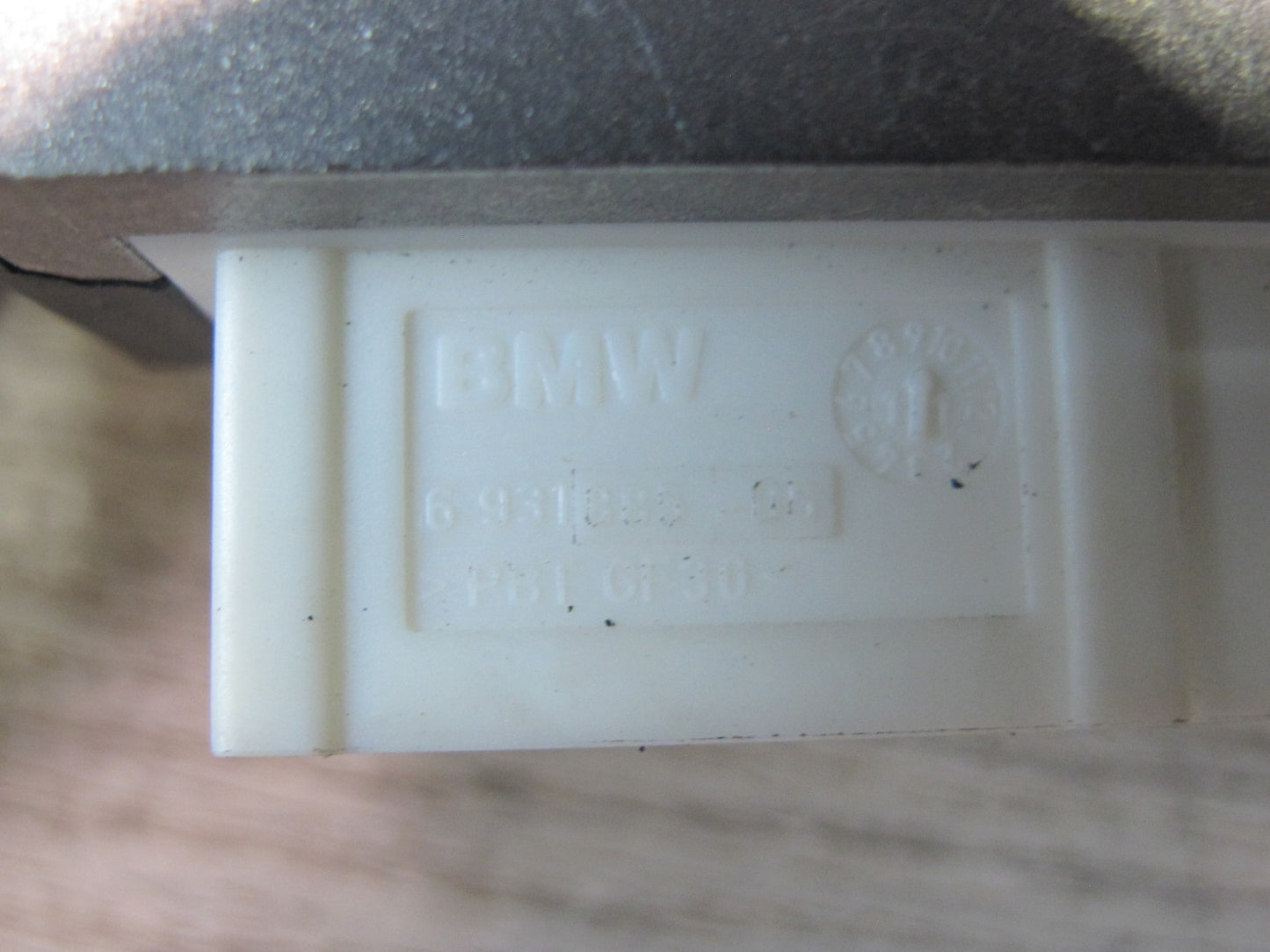 2010-2013 BMW E70 E71 X5M X6M Fuel Pump Control Module 7229174