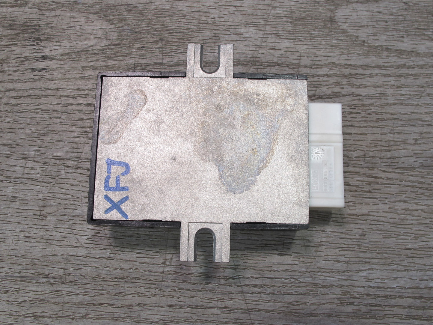 2010-2013 BMW E70 E71 X5M X6M Fuel Pump Control Module 7229174