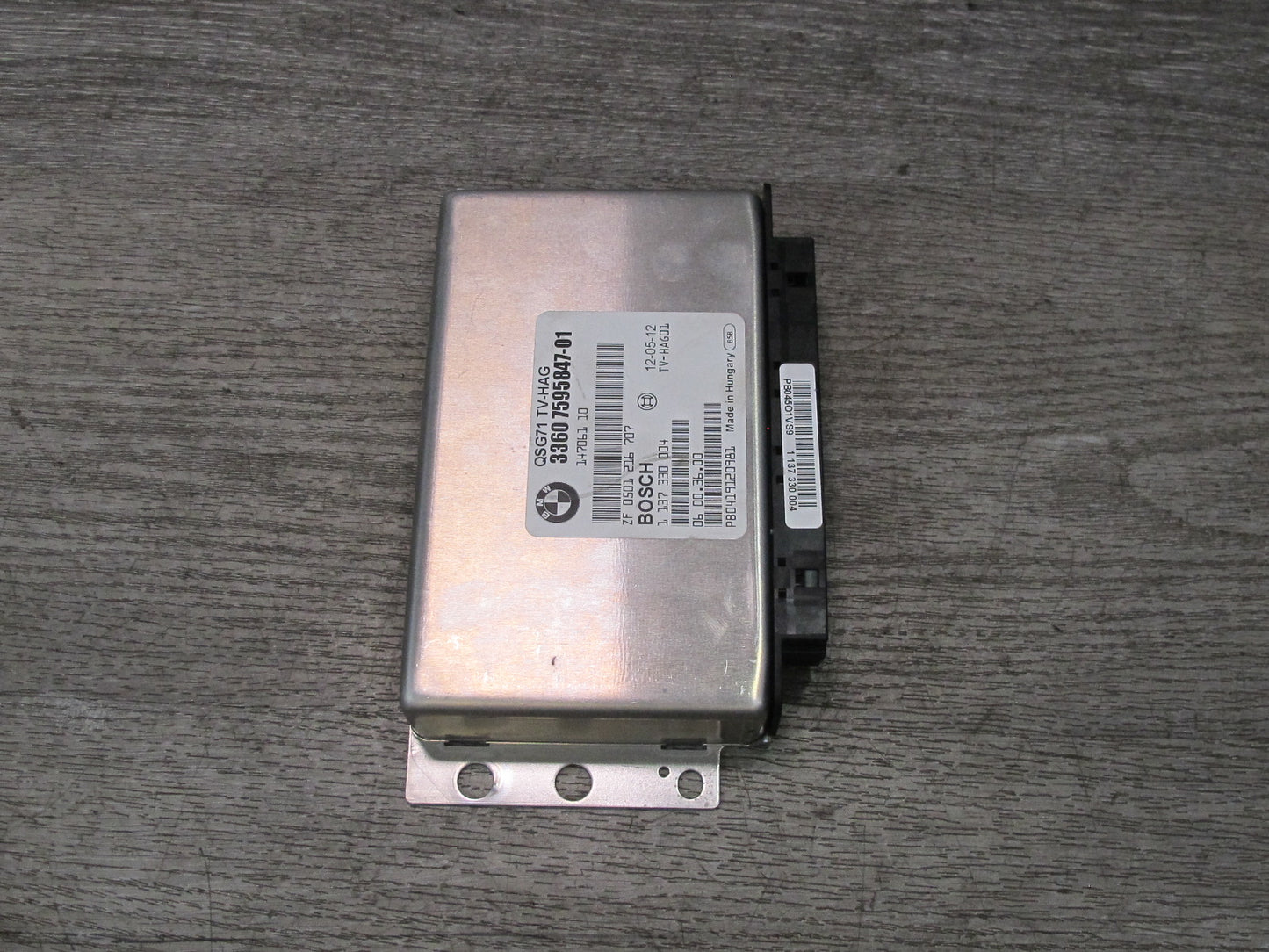 2010-2013 BMW E70 E71 X5M X6M Rear Differential Lock Control Module 7595847