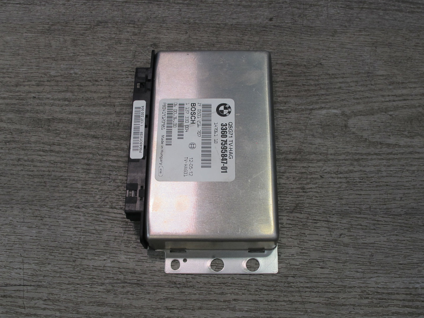 2010-2013 BMW E70 E71 X5M X6M Rear Differential Lock Control Module 7595847