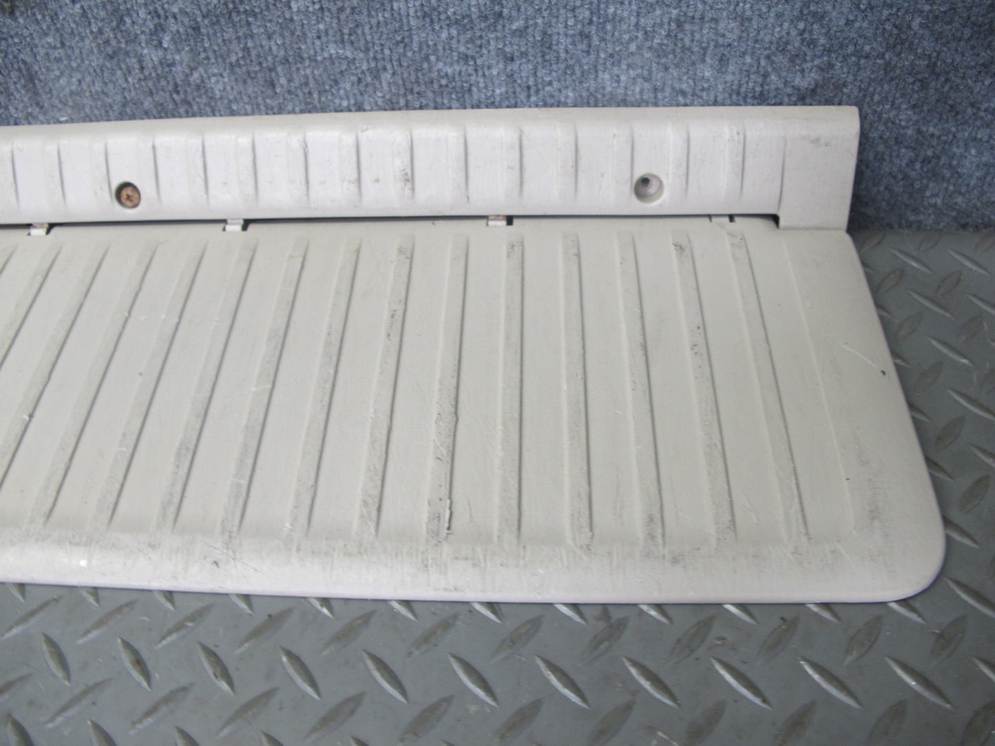 1998-2007 Lexus LX470 J100 Rear Trunk Cargo Floor Scuff Plate Trim Panel Cover
