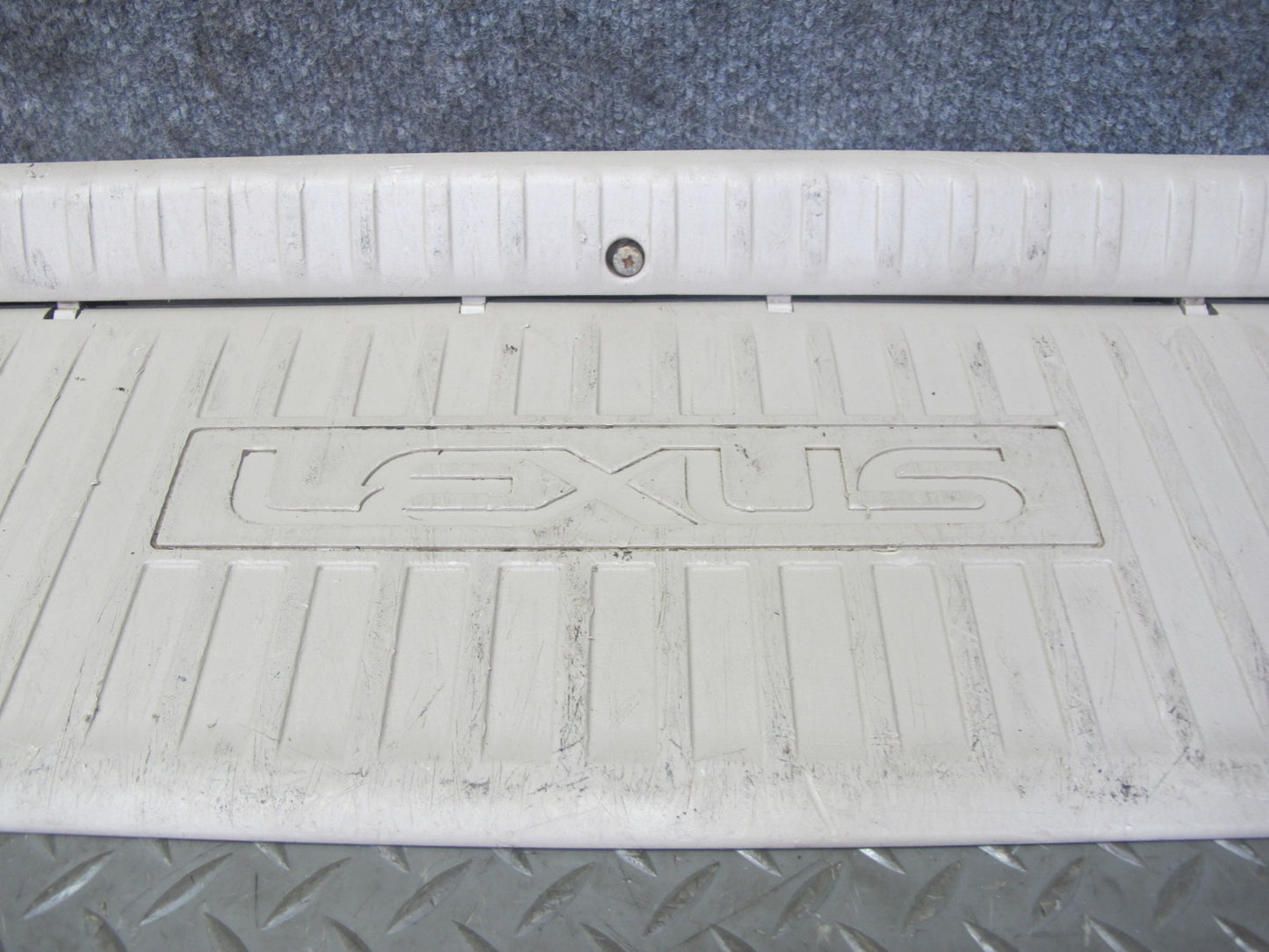 1998-2007 Lexus LX470 J100 Rear Trunk Cargo Floor Scuff Plate Trim Panel Cover