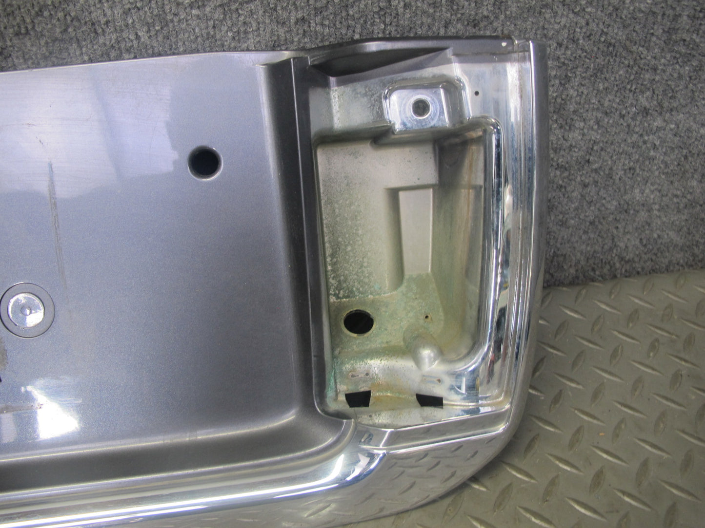 2003-2007 Lexus UZJ100L LX470 Rear Trunk Lid License Plate Housing Panel