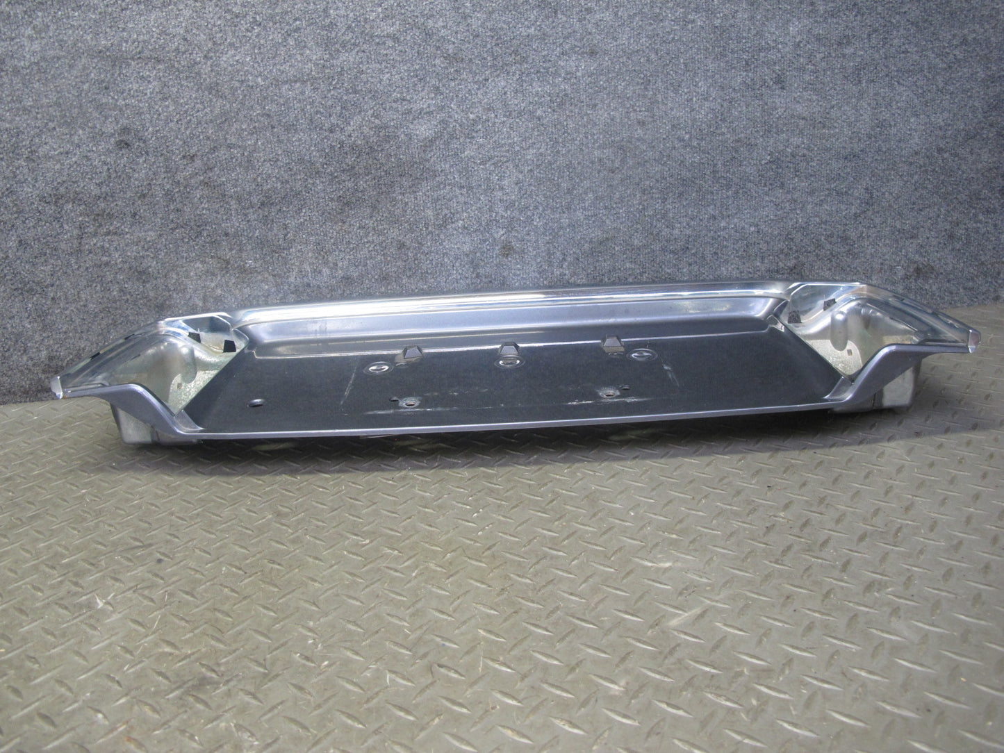 2003-2007 Lexus UZJ100L LX470 Rear Trunk Lid License Plate Housing Panel