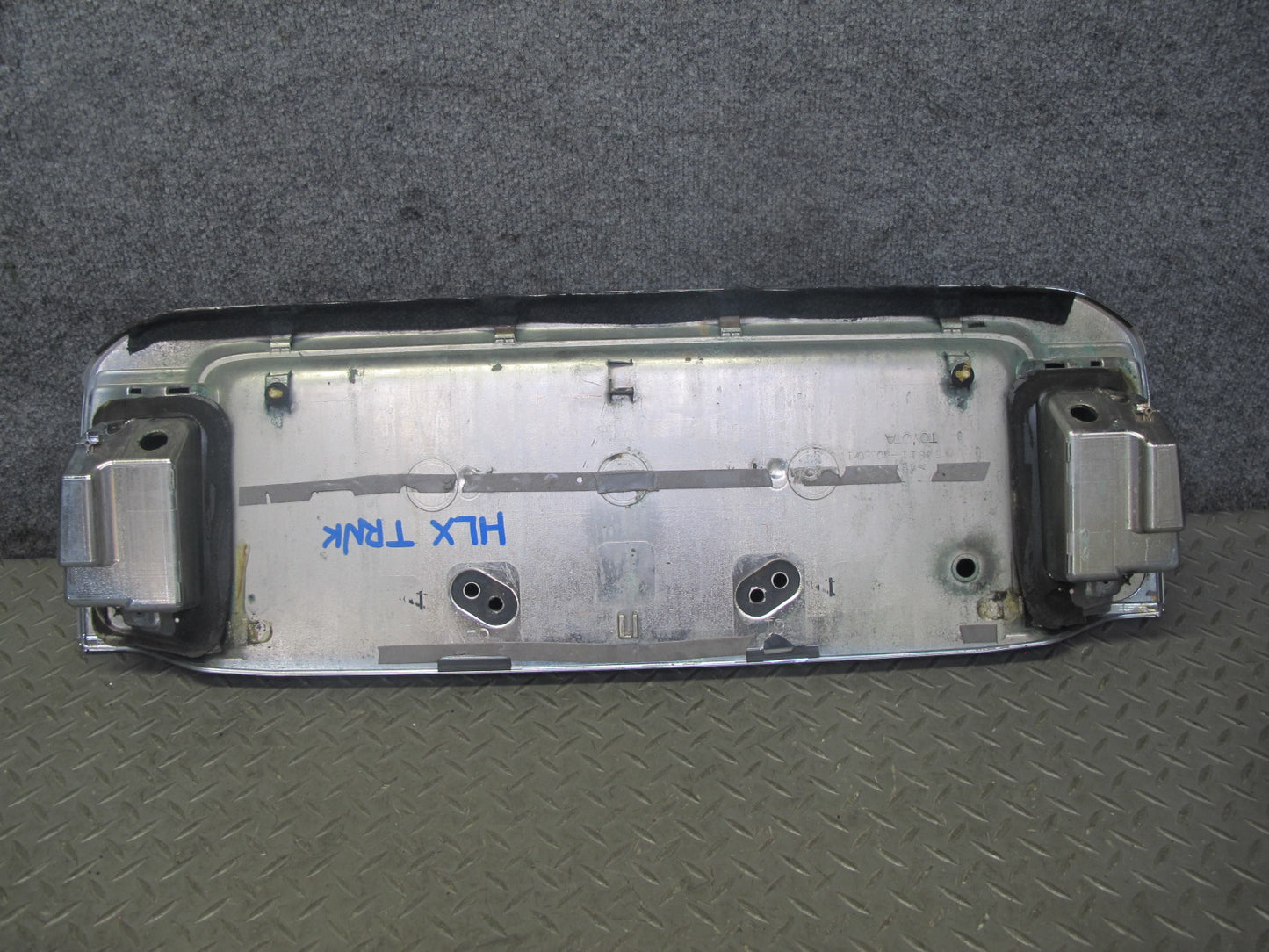 2003-2007 Lexus UZJ100L LX470 Rear Trunk Lid License Plate Housing Panel