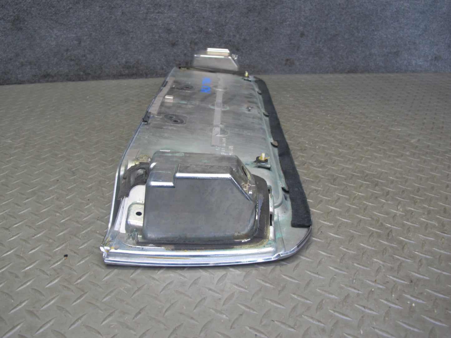 2003-2007 Lexus UZJ100L LX470 Rear Trunk Lid License Plate Housing Panel