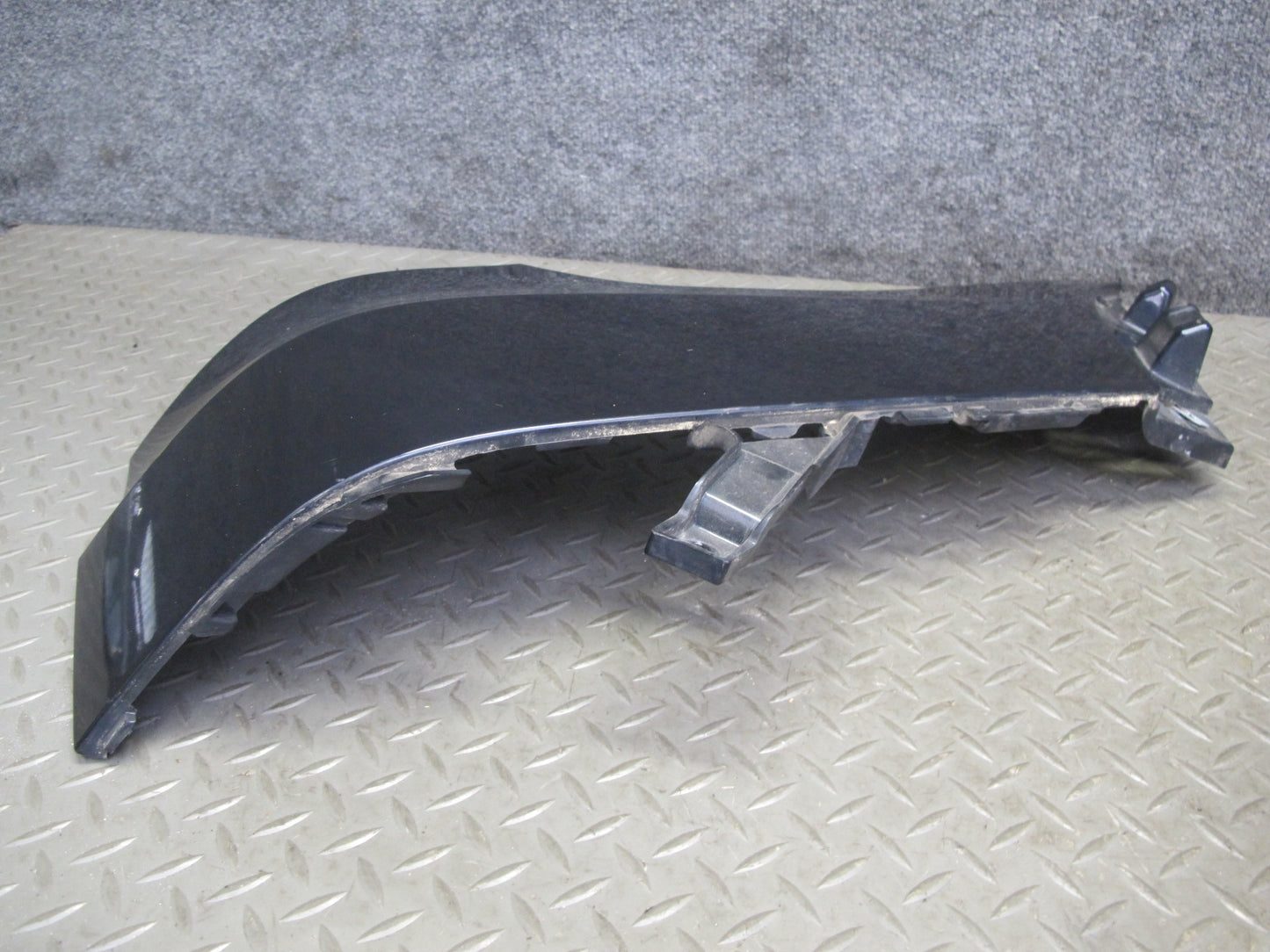 2010-2013 BMW E70 X5M Rear Bumper Left & Right Side Trim Cover Panel Set of 2