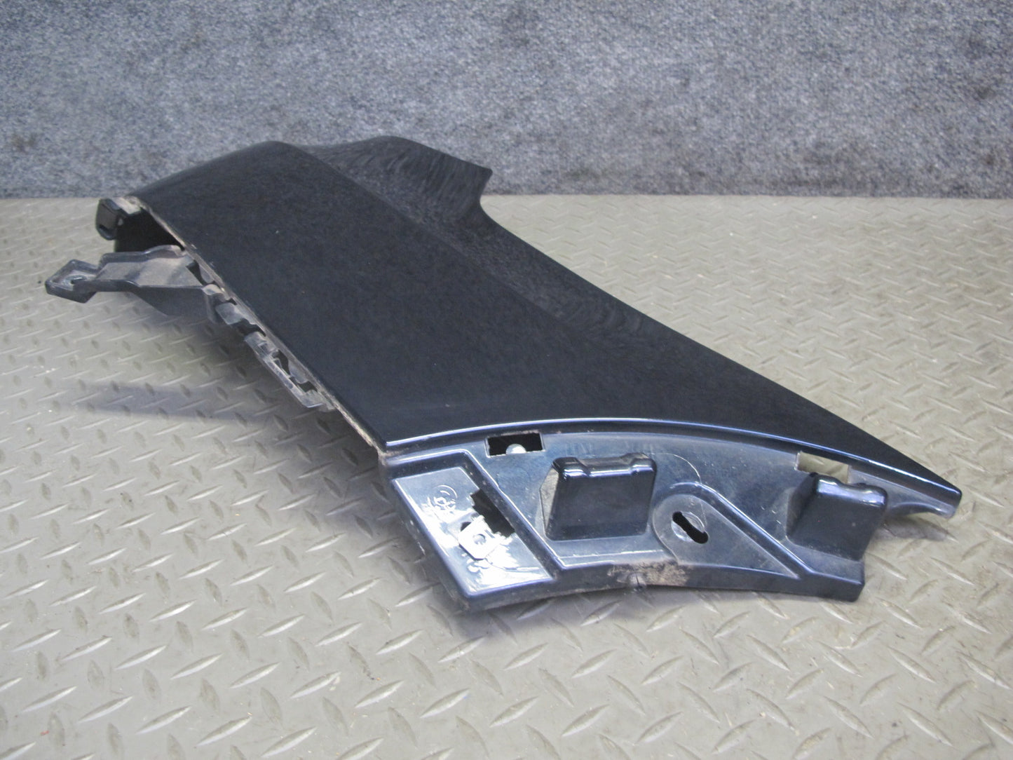 2010-2013 BMW E70 X5M Rear Bumper Left & Right Side Trim Cover Panel Set of 2