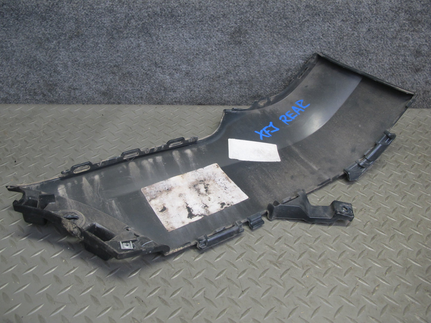 2010-2013 BMW E70 X5M Rear Bumper Left & Right Side Trim Cover Panel Set of 2