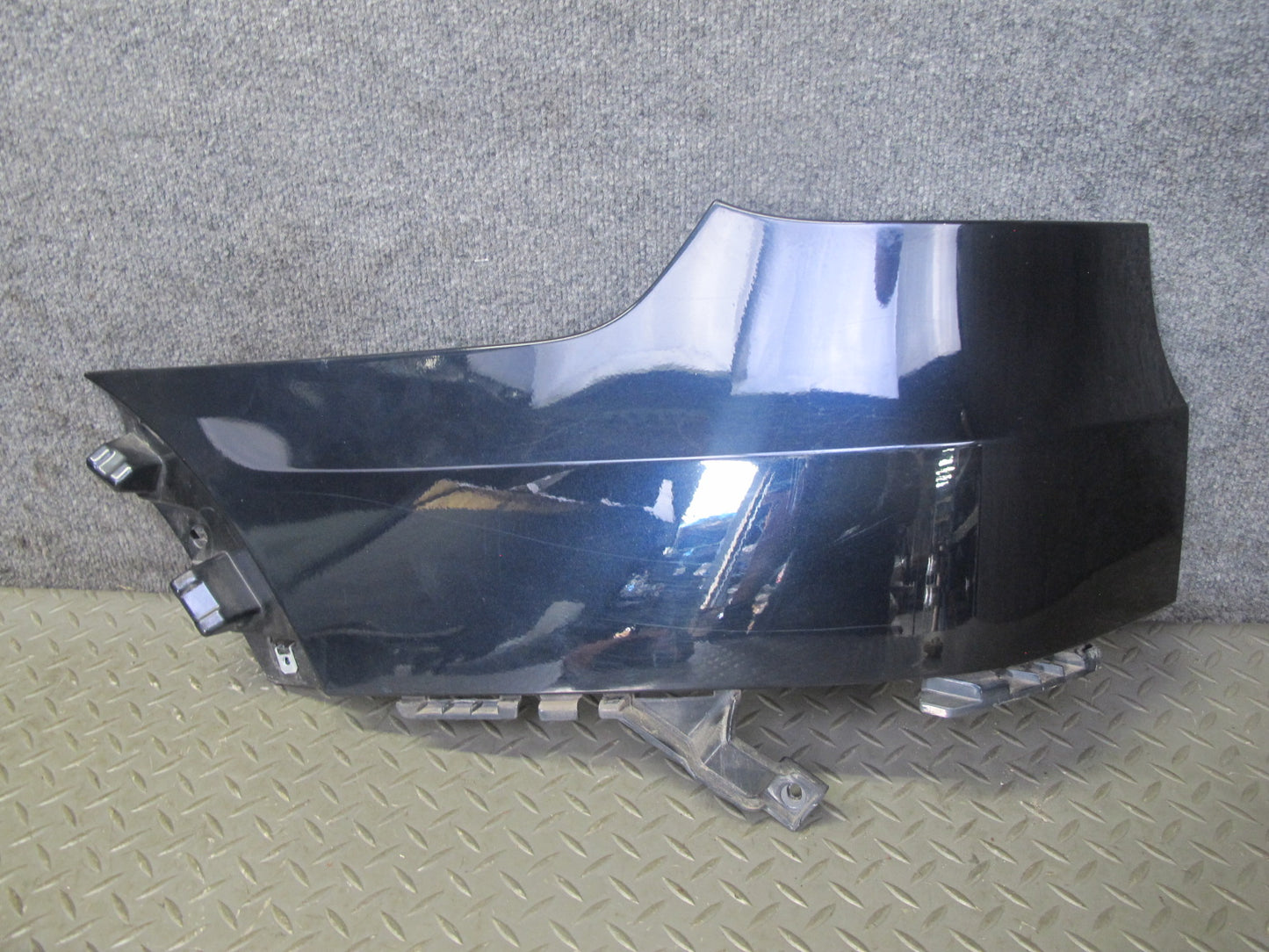 2010-2013 BMW E70 X5M Rear Bumper Left & Right Side Trim Cover Panel Set of 2