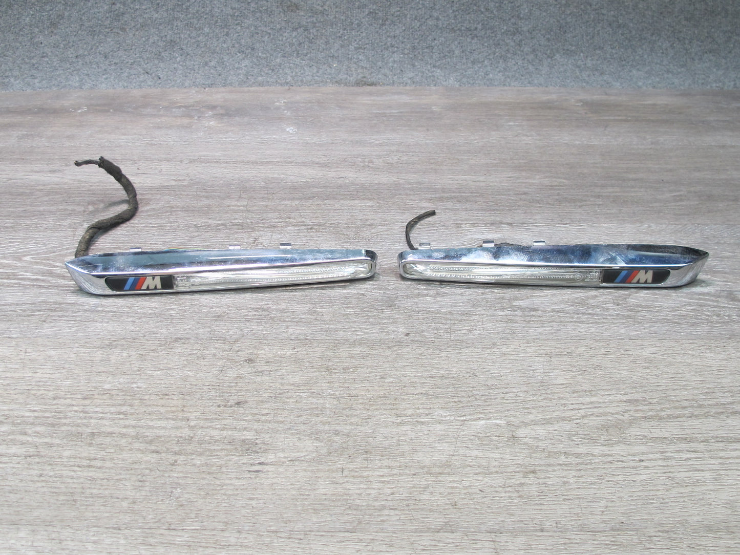 2010-2013 BMW E70 X5M Front Fender Turn Signal Marker Light Lamp Set of 2