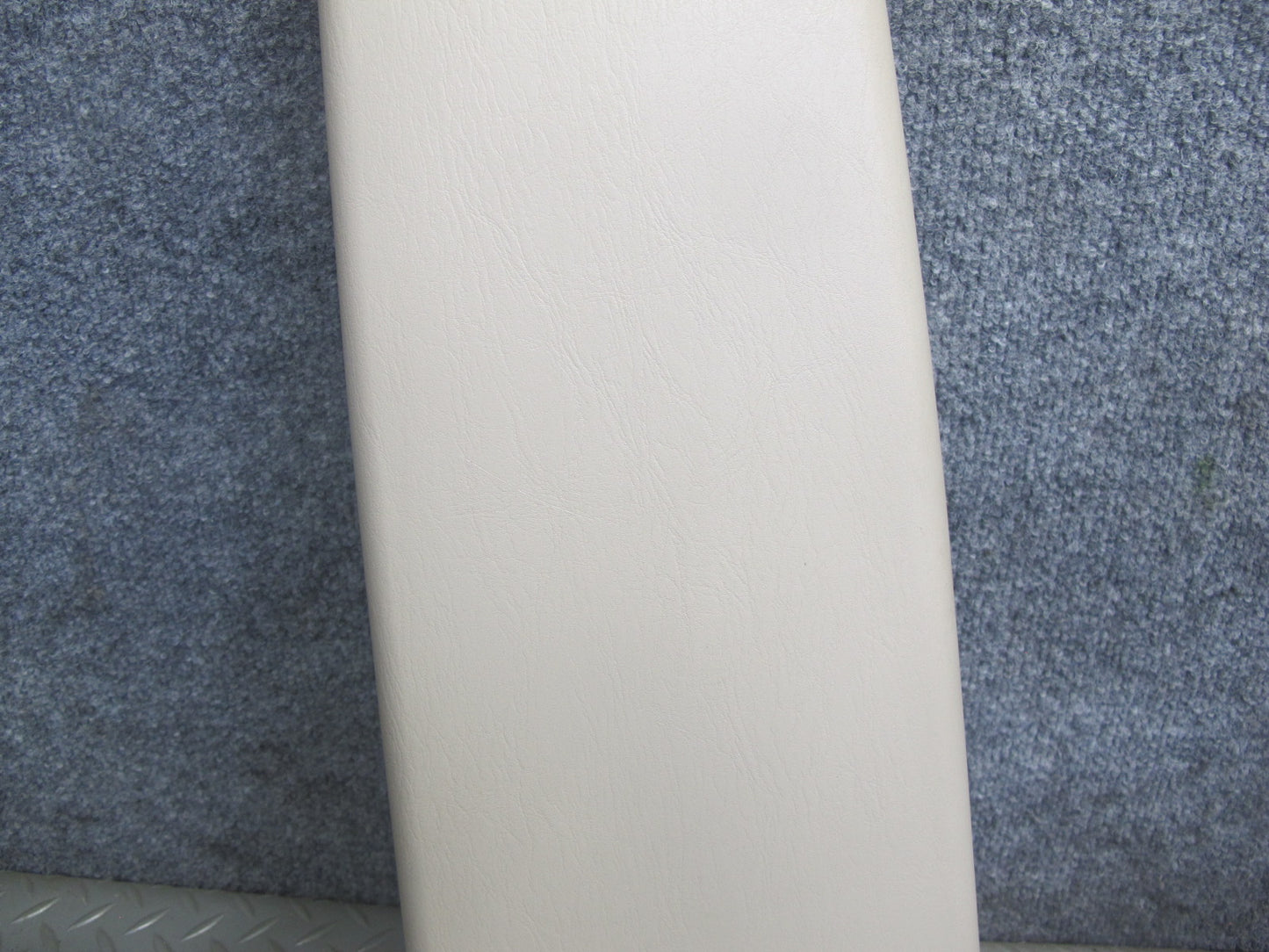 2003-2007 Lexus UZJ100L LX470 Center Lower B Pillar Trim Cover Panel Set