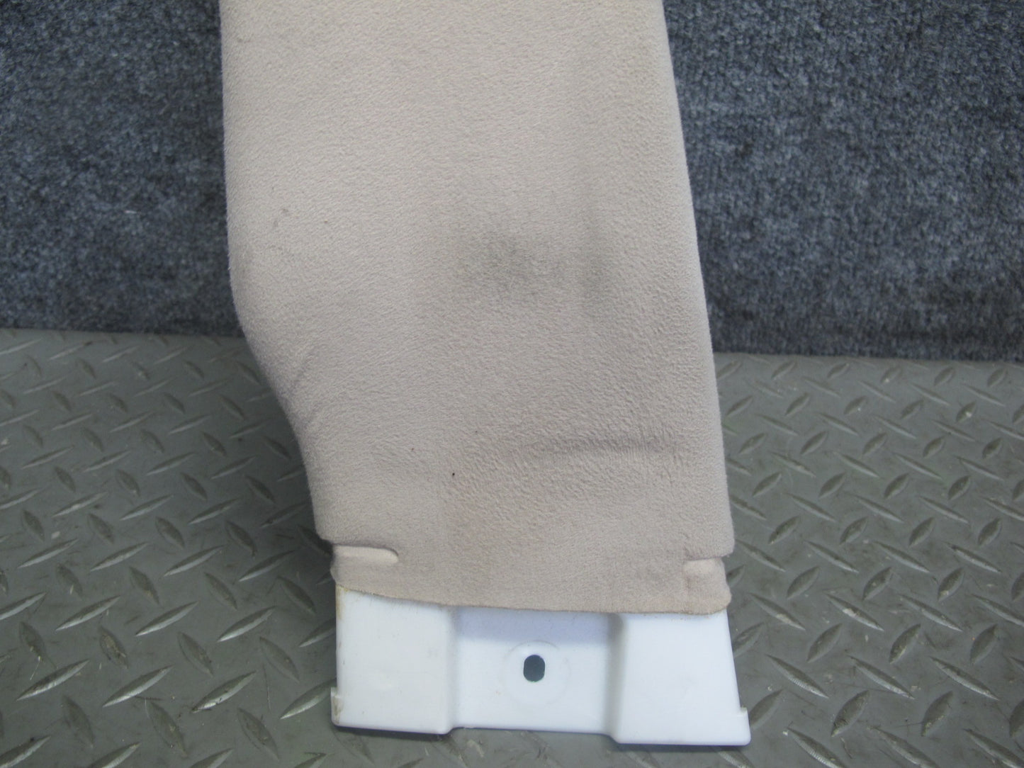 2003-2007 Lexus UZJ100L LX470 Center Upper B Pillar Trim Cover Panel Set