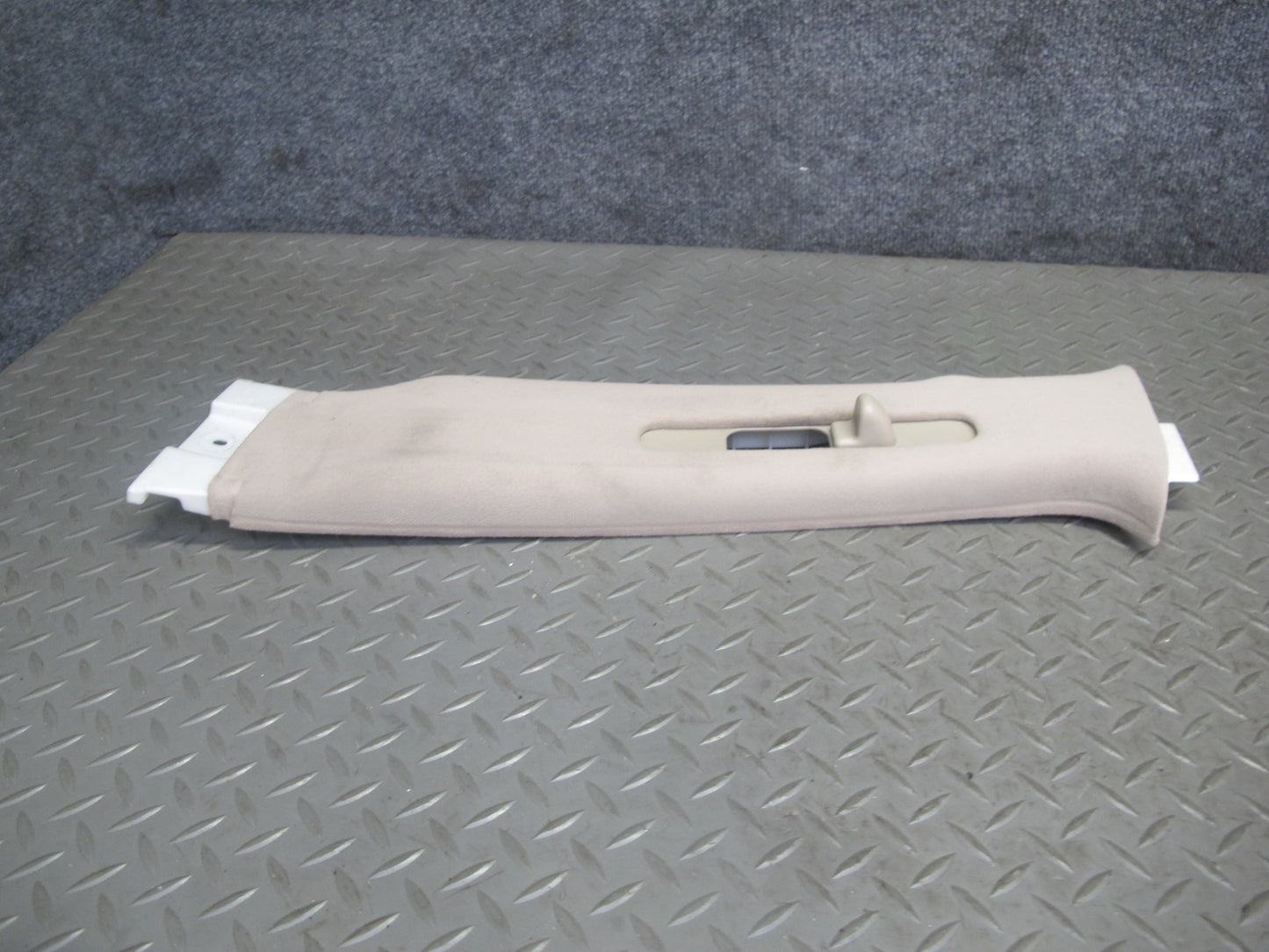2003-2007 Lexus UZJ100L LX470 Center Upper B Pillar Trim Cover Panel Set