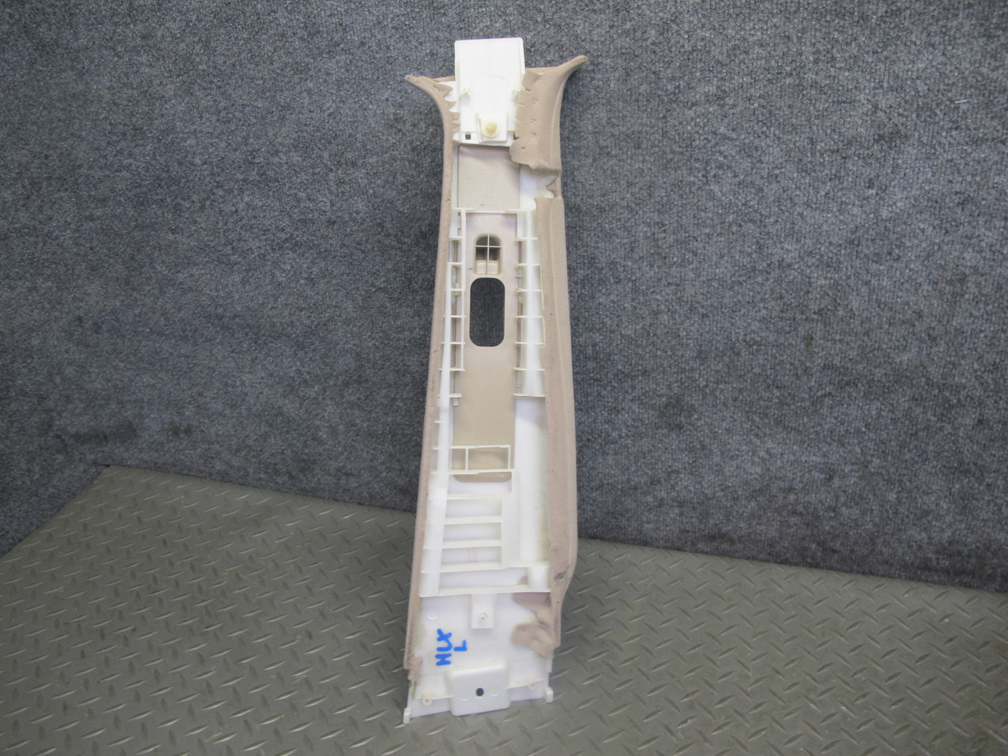 2003-2007 Lexus UZJ100L LX470 Center Upper B Pillar Trim Cover Panel Set