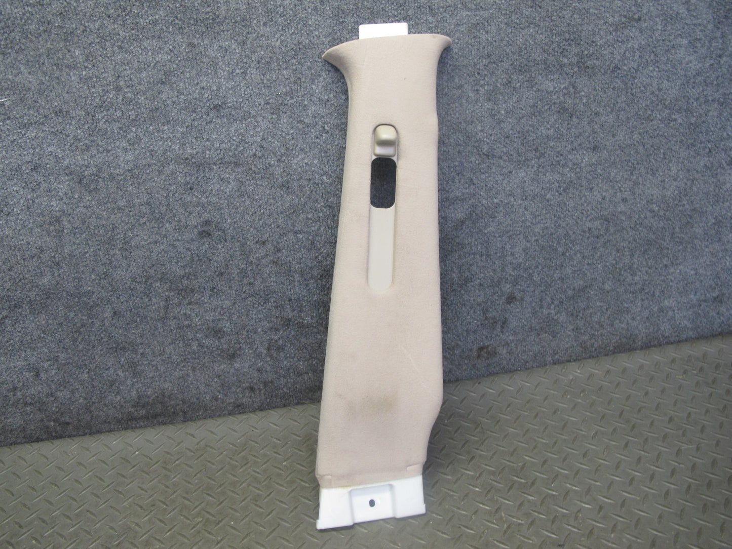 2003-2007 Lexus UZJ100L LX470 Center Upper B Pillar Trim Cover Panel Set