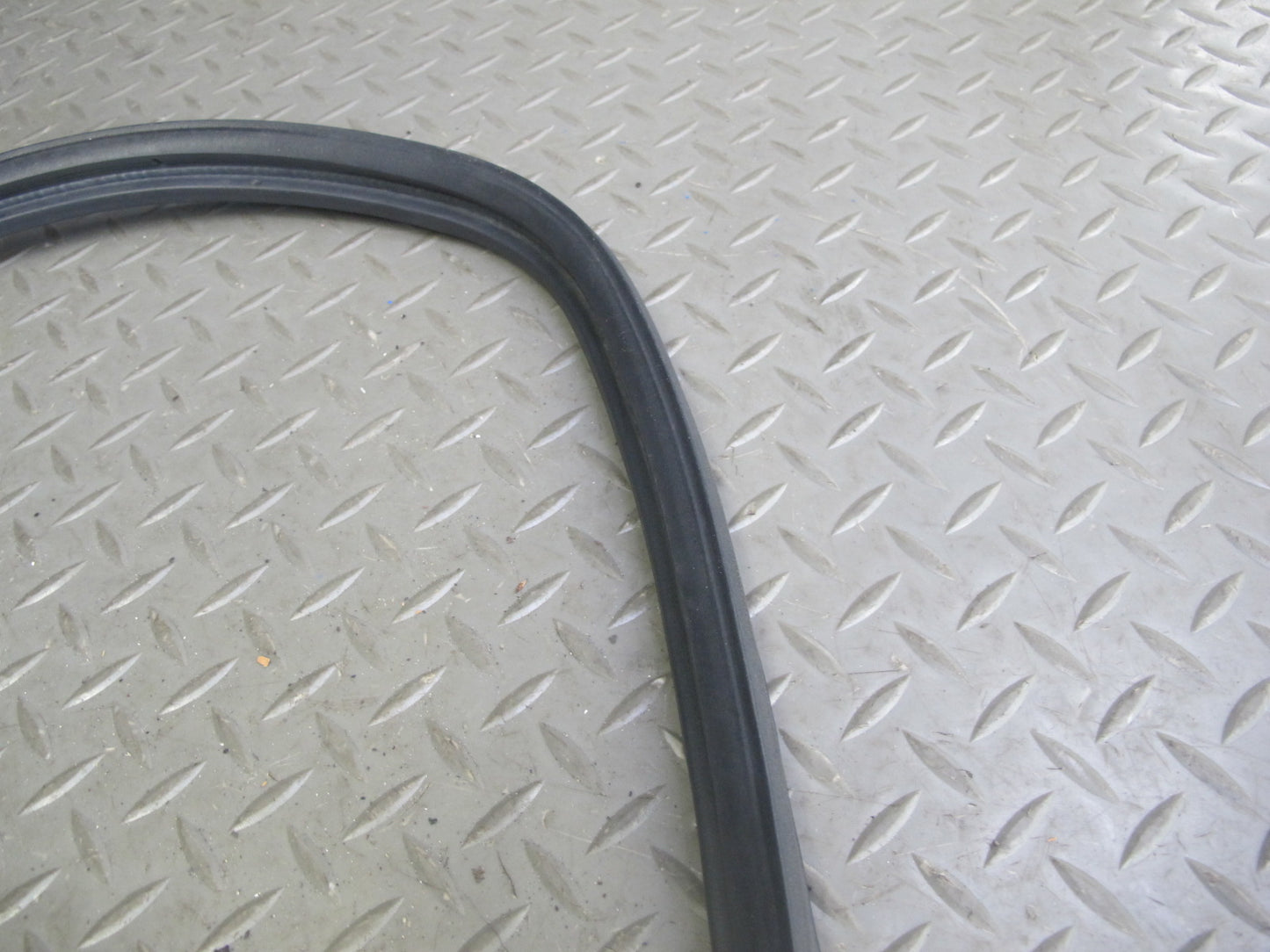 00-09 Honda S2000 Rear Trunk Lid Weatherstrip Rubber Seal Gasket OEM