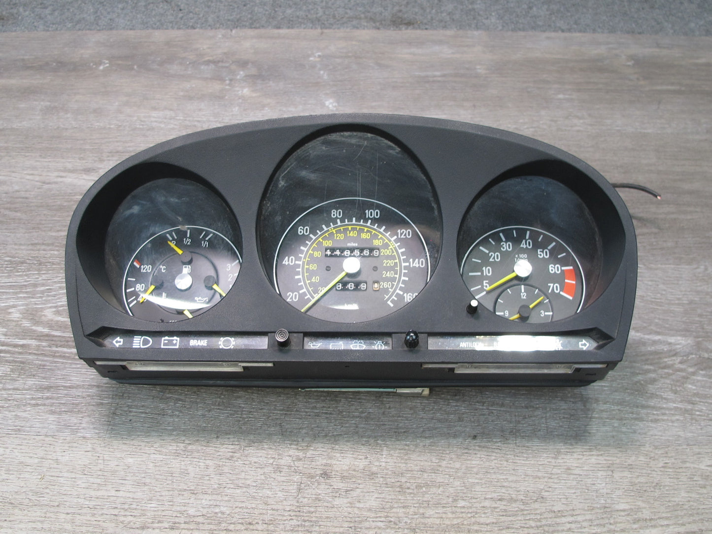 86-89 Mercedes R107 560SL Instrument Cluster Gauge Speedometer OEM