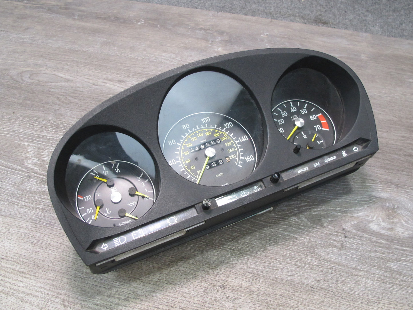 86-89 Mercedes R107 560SL Instrument Cluster Gauge Speedometer OEM
