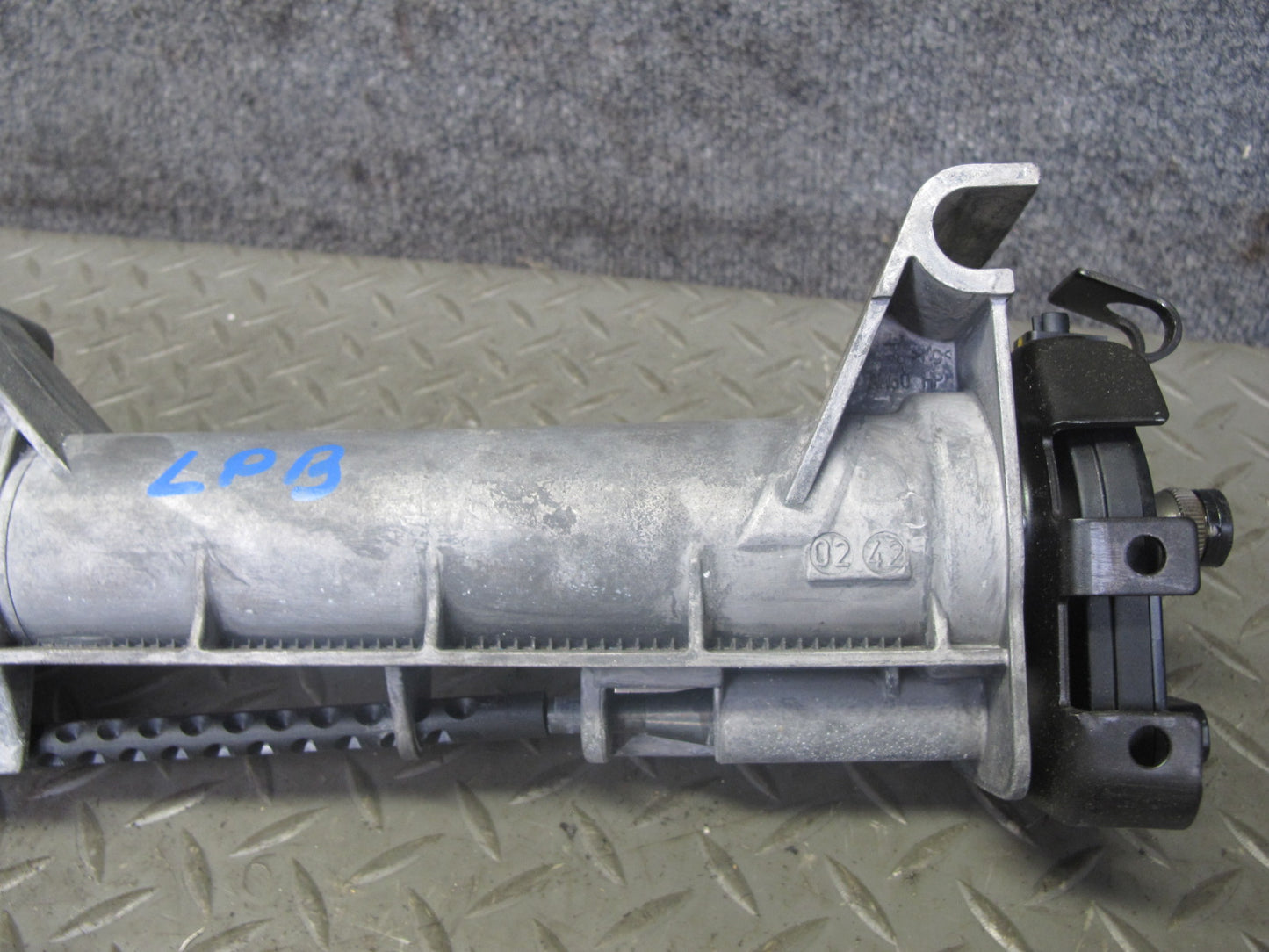 2003-2004 Porsche Boxster 986 Steering Column W/ Angle Sensor 99660611900