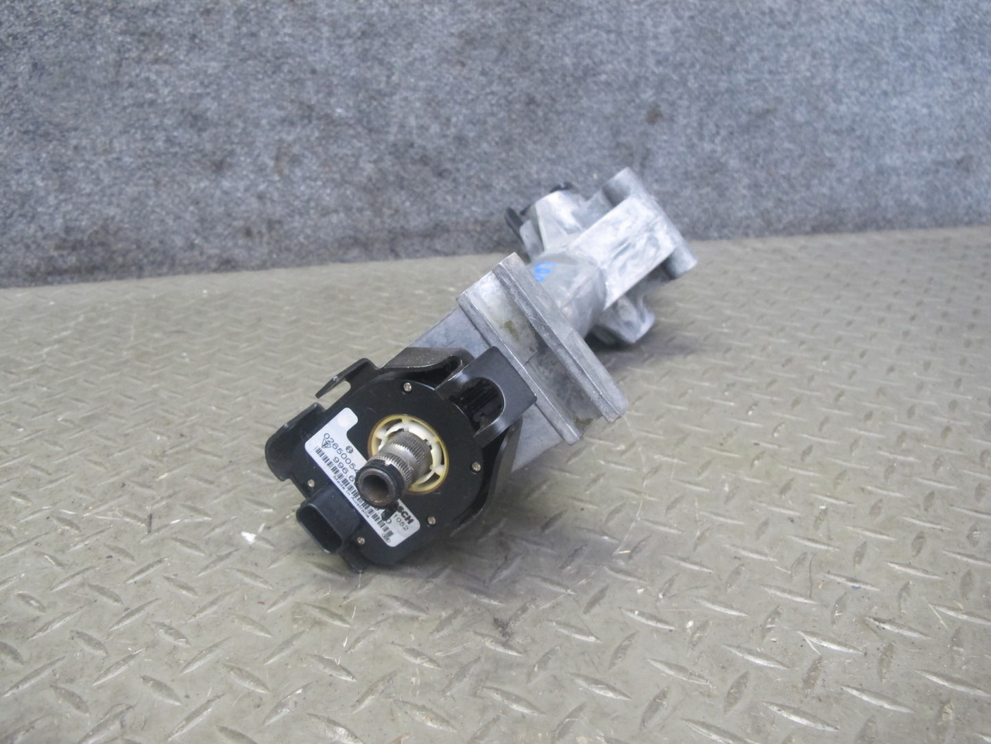2003-2004 Porsche Boxster 986 Steering Column W/ Angle Sensor 99660611900