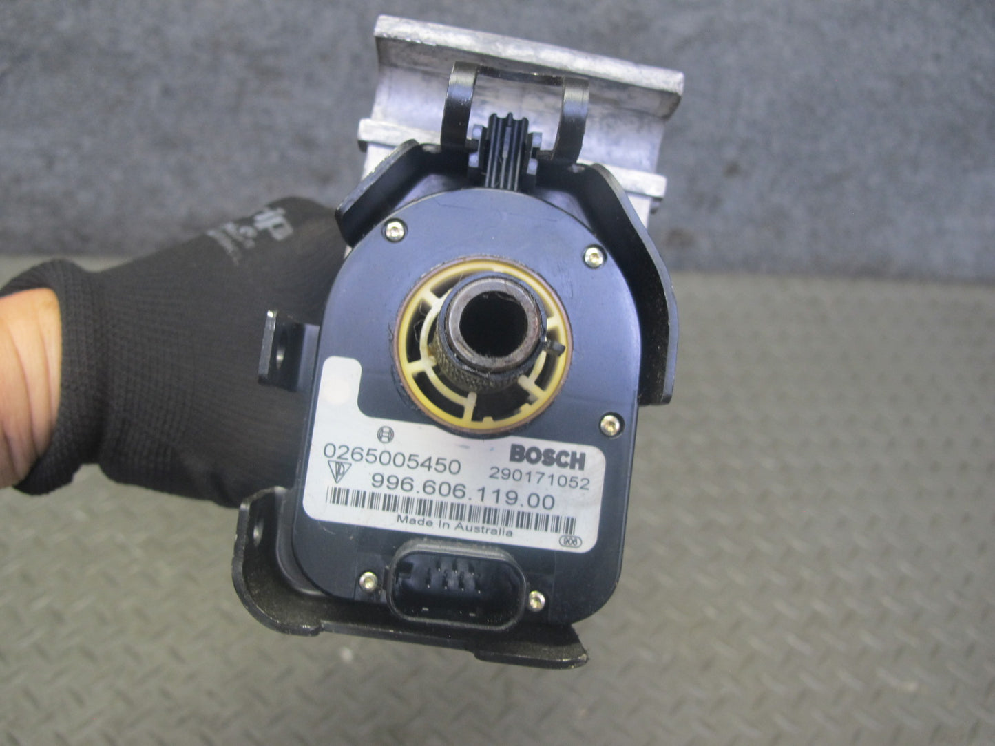 2003-2004 Porsche Boxster 986 Steering Column W/ Angle Sensor 99660611900