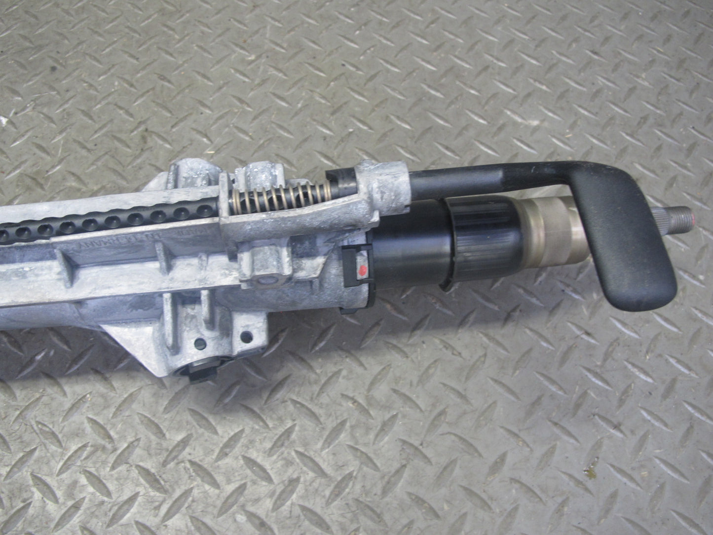 2003-2004 Porsche Boxster 986 Steering Column W/ Angle Sensor 99660611900
