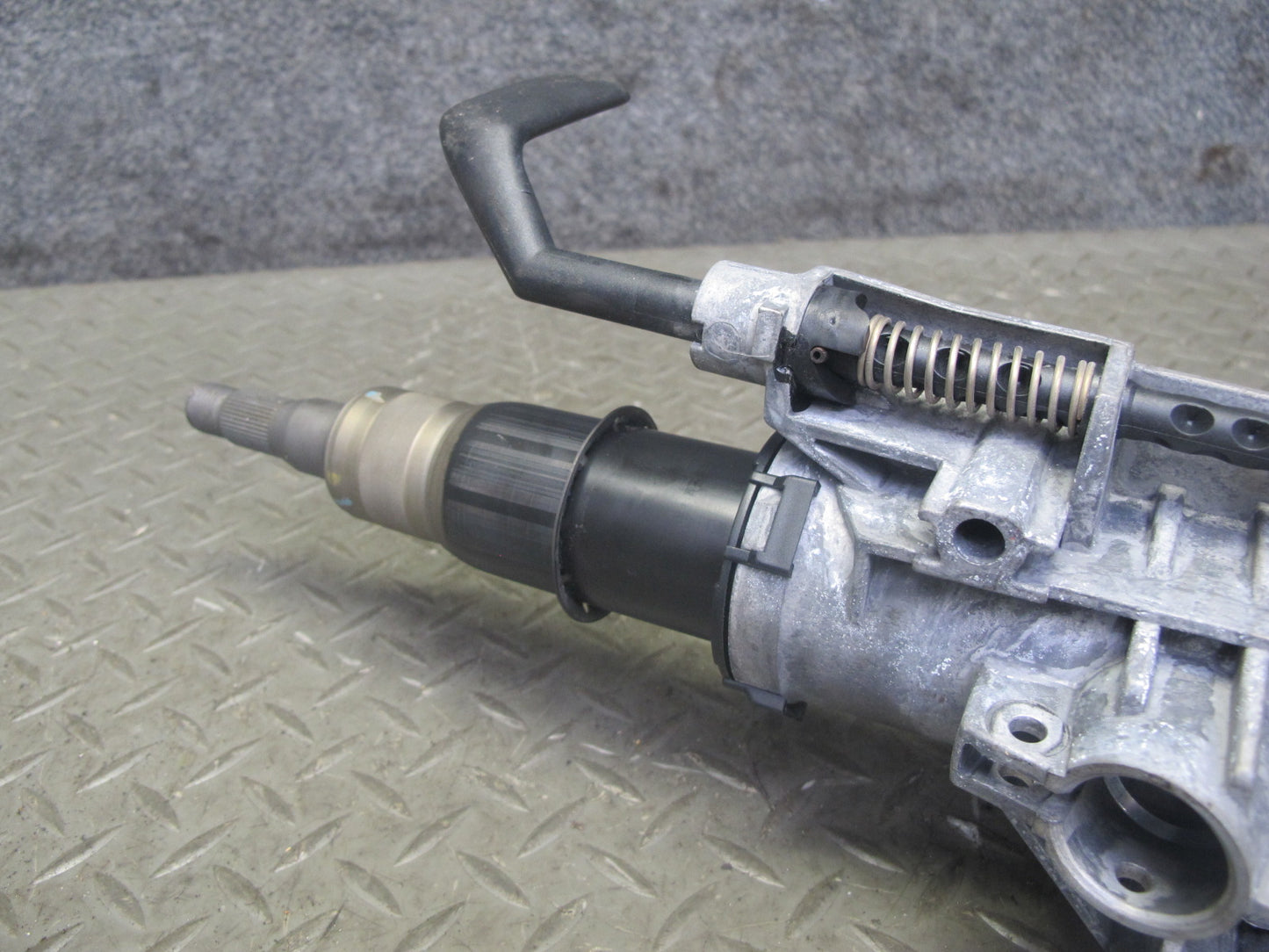 2003-2004 Porsche Boxster 986 Steering Column W/ Angle Sensor 99660611900