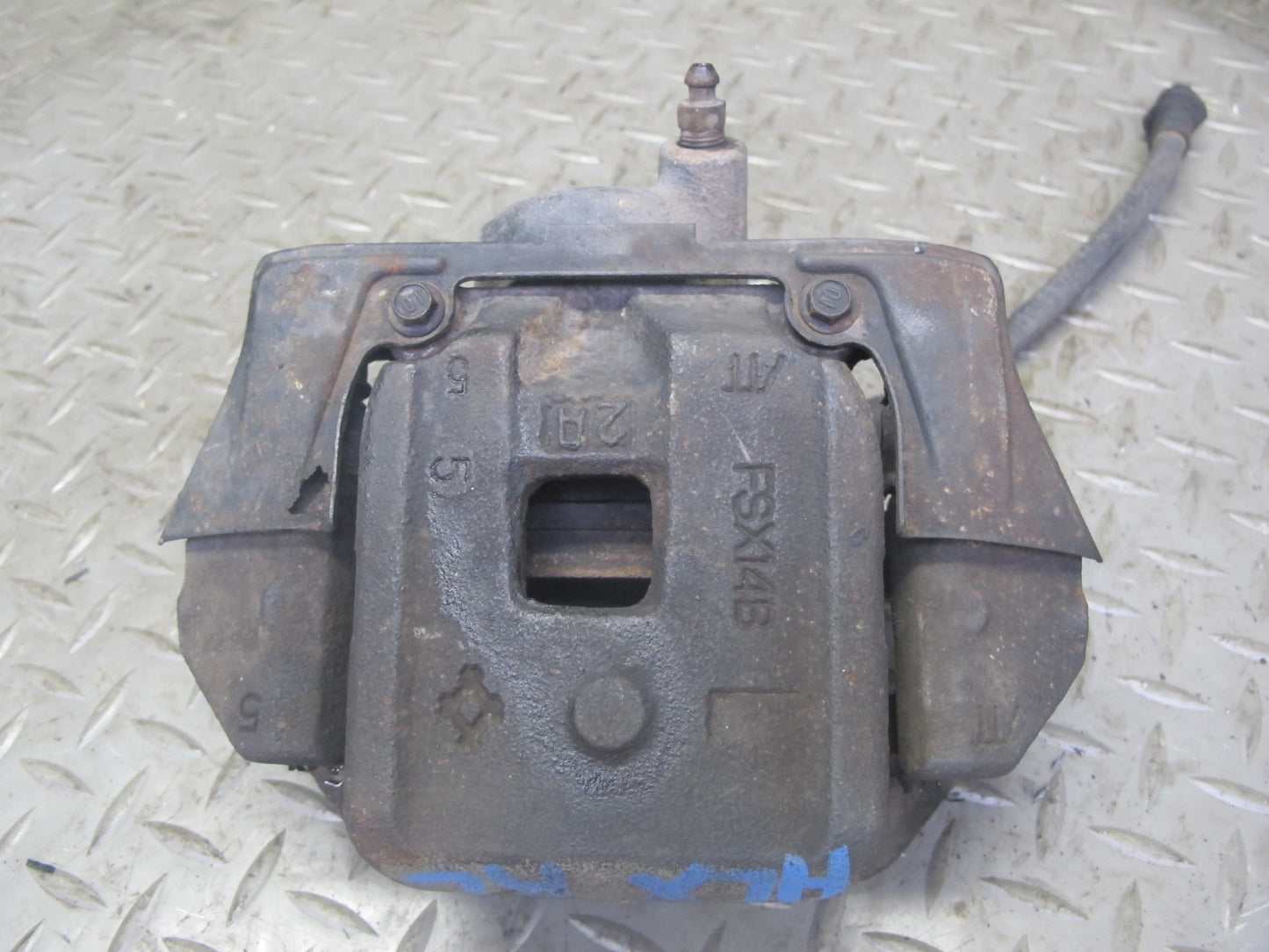 2003-2007 Lexus UZJ100L LX470 AWD Rear Left & Right Brake Caliper Set of 2