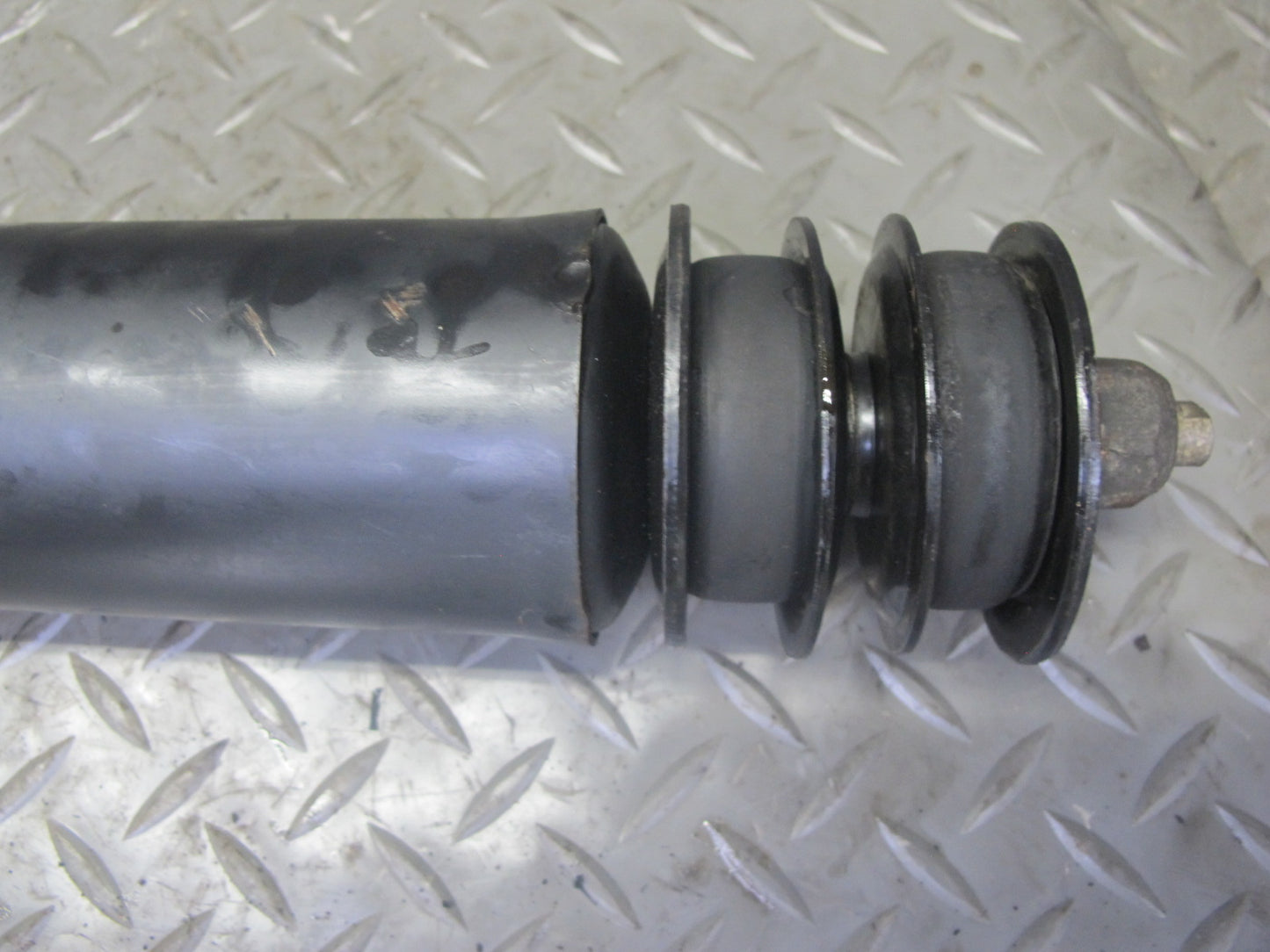 1998-2007 Lexus UZJ100L LX470 Front Left & Right Strut Shock Absorber Set of 2