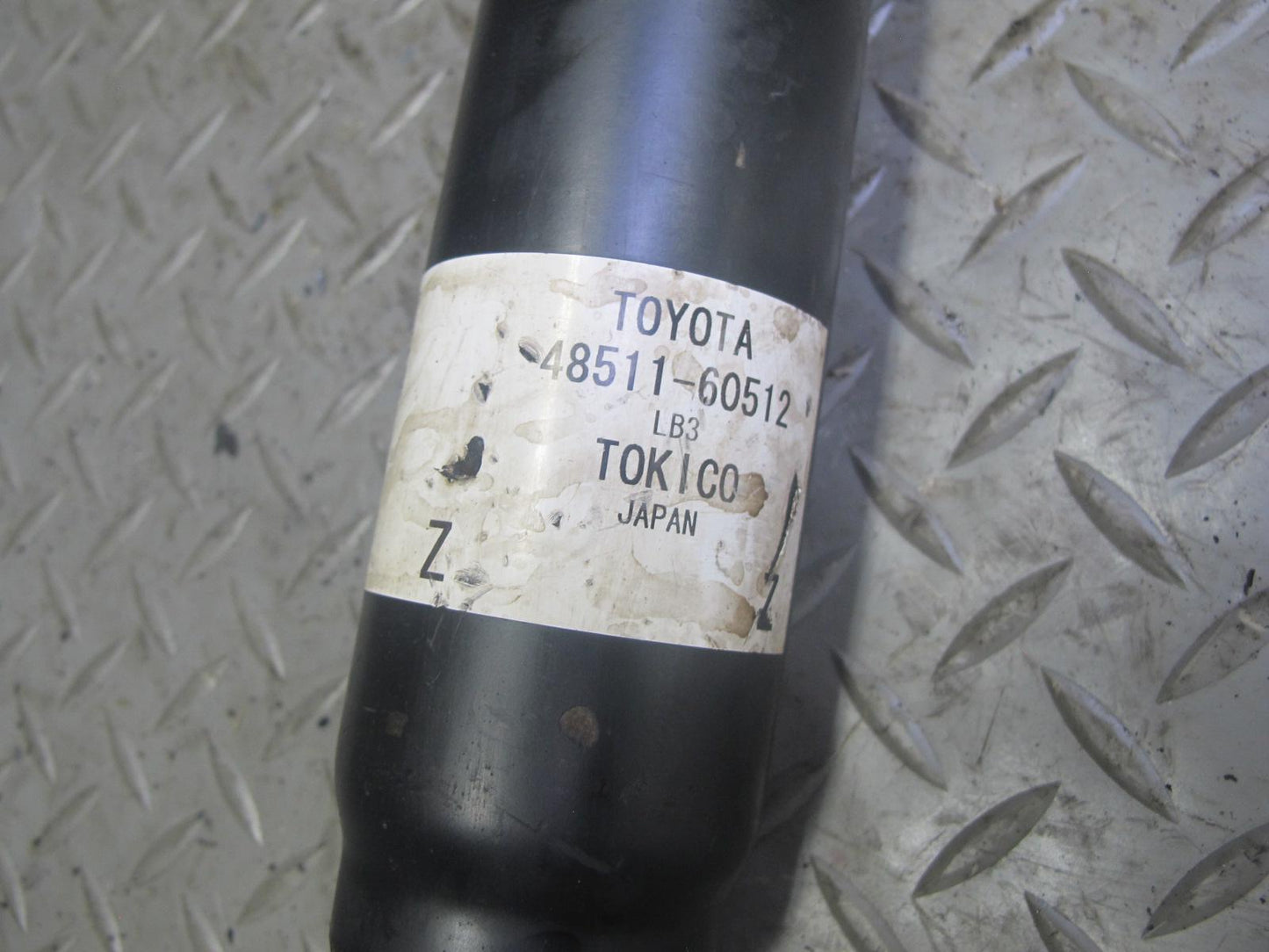 1998-2007 Lexus UZJ100L LX470 Front Left & Right Strut Shock Absorber Set of 2