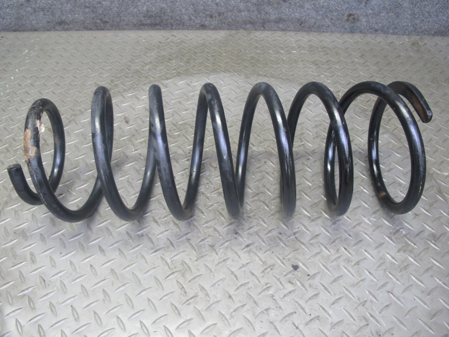 1998-2007 Lexus UZJ100L LX470 AWD Rear Left & Right Coil Spring Set of 2